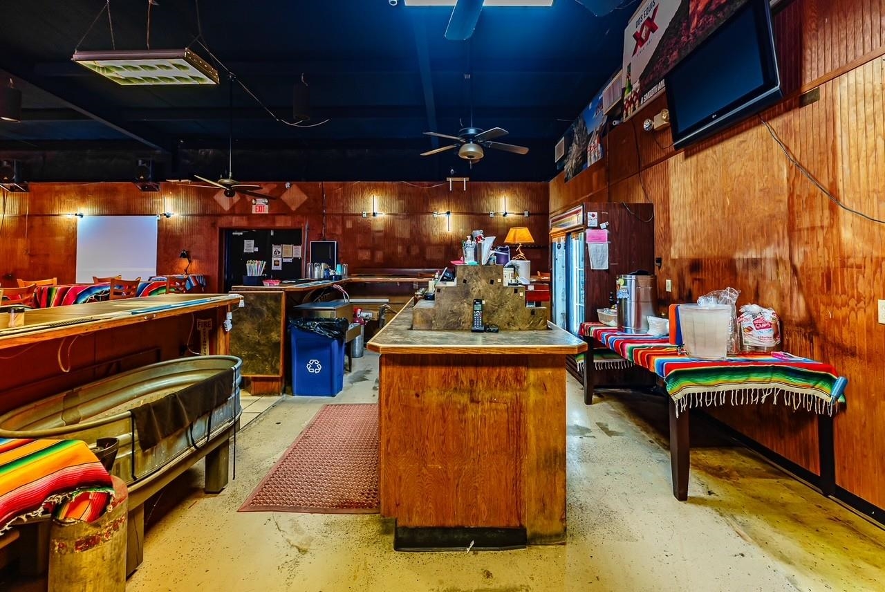 Image 20 of 50 For 9087 Us Highway 90 W