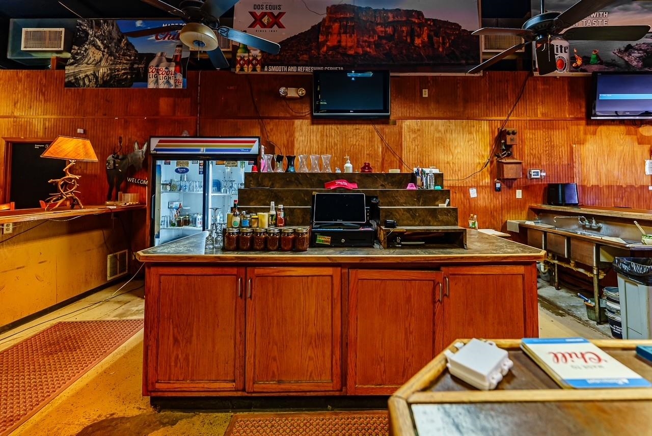 Image 21 of 50 For 9087 Us Highway 90 W