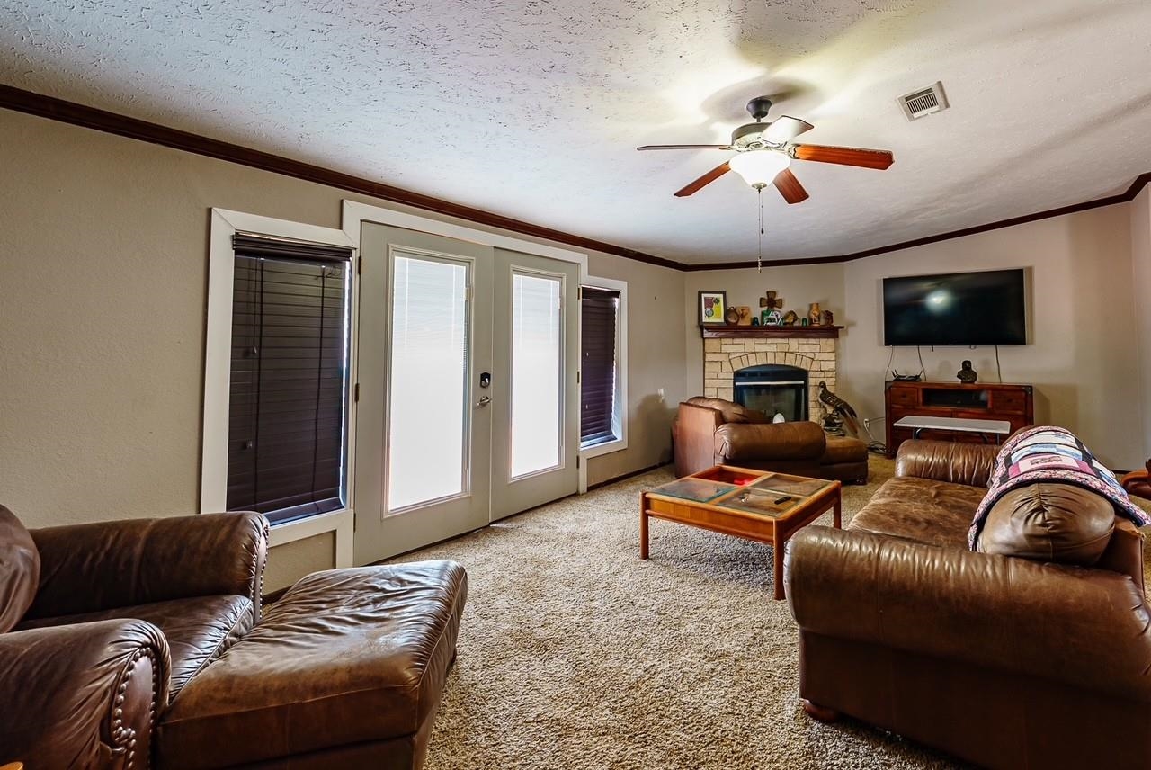 Image 34 of 50 For 9087 Us Highway 90 W