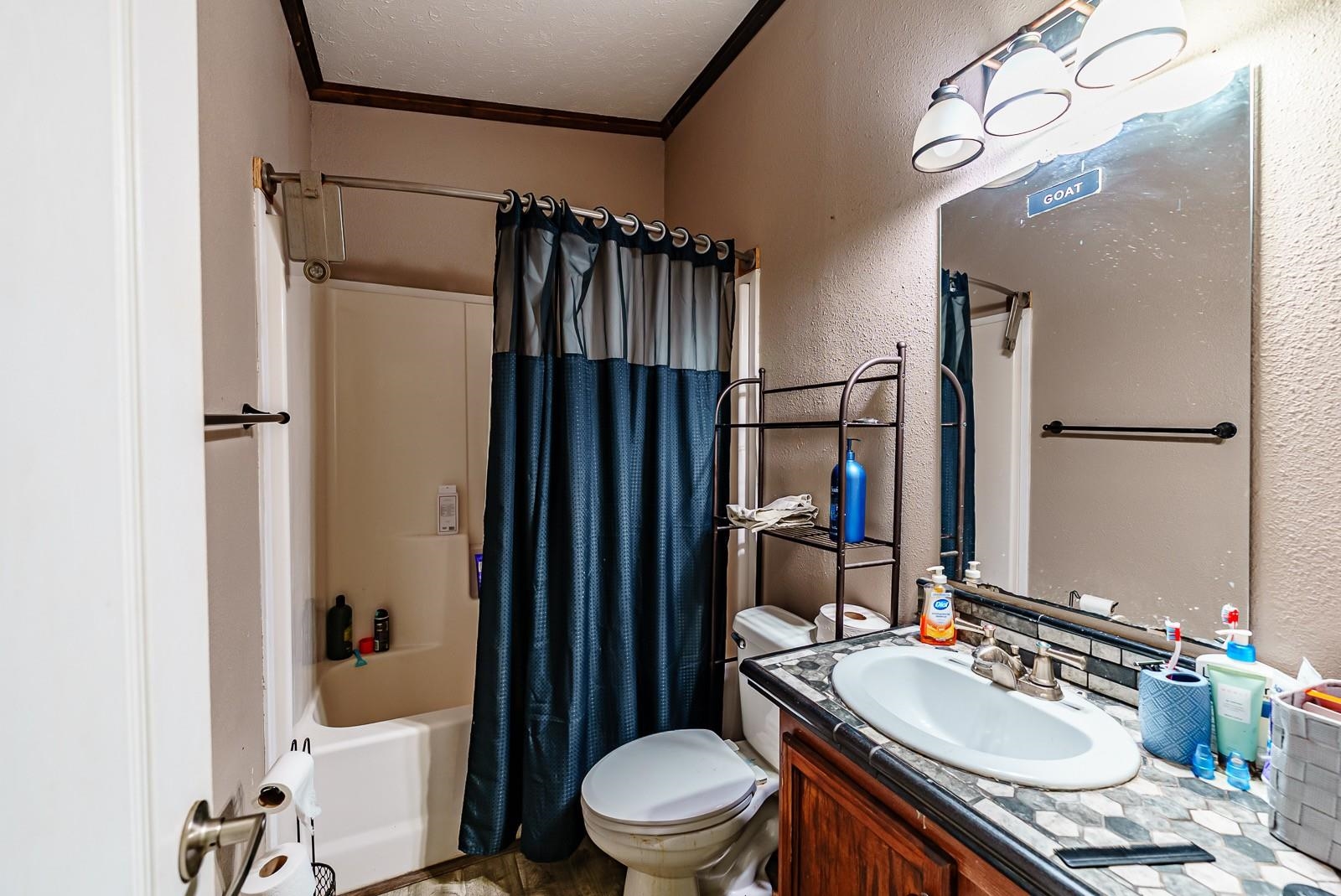 Image 44 of 50 For 9087 Us Highway 90 W