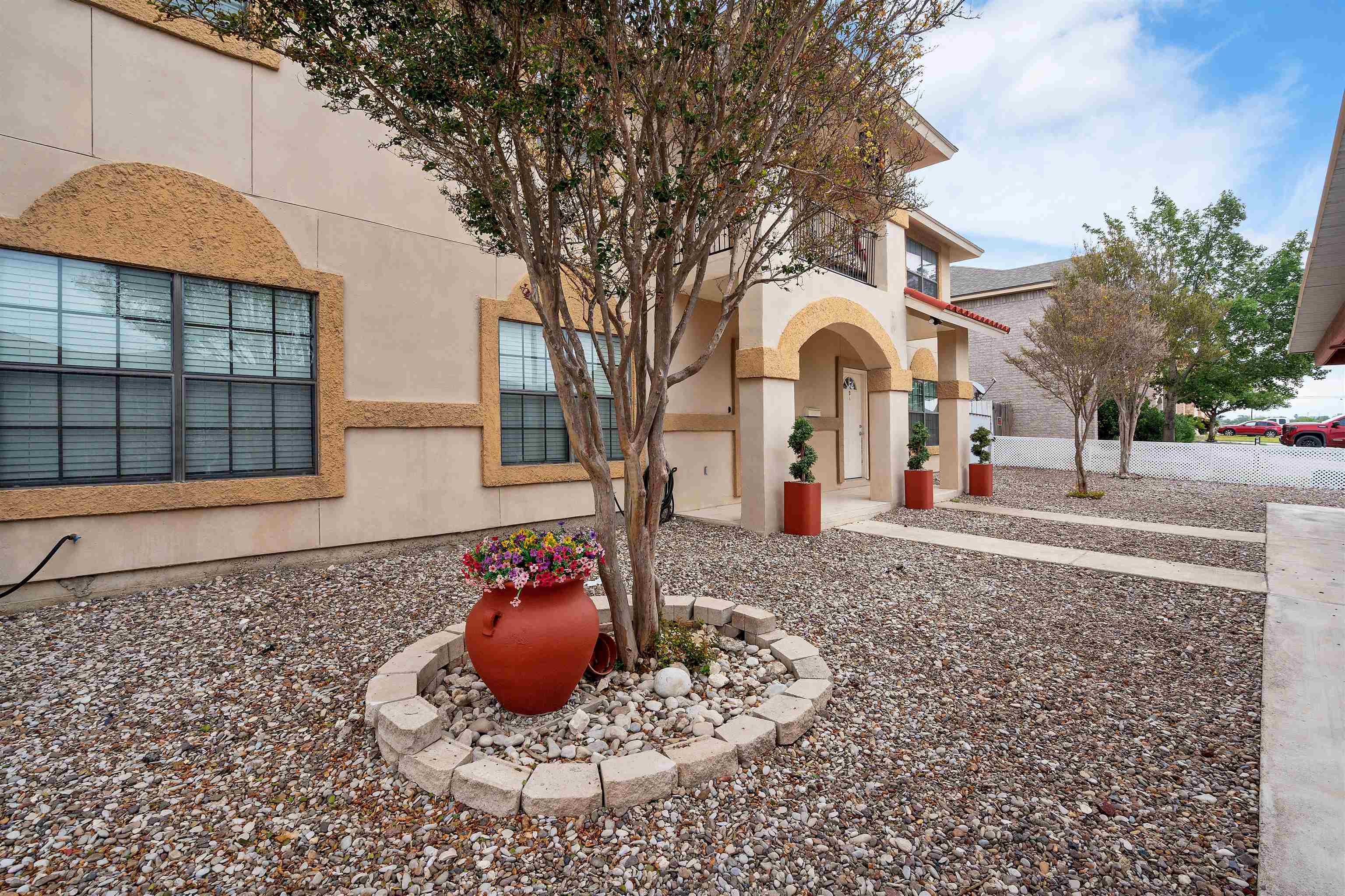 Image 10 of 26 For 113 Ramon Cardenas