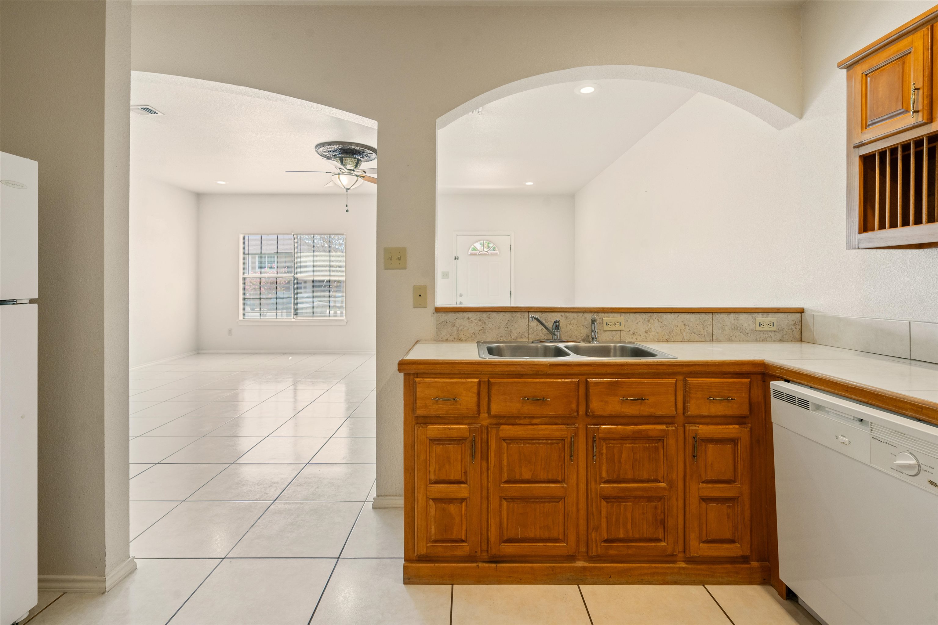 Image 15 of 26 For 113 Ramon Cardenas