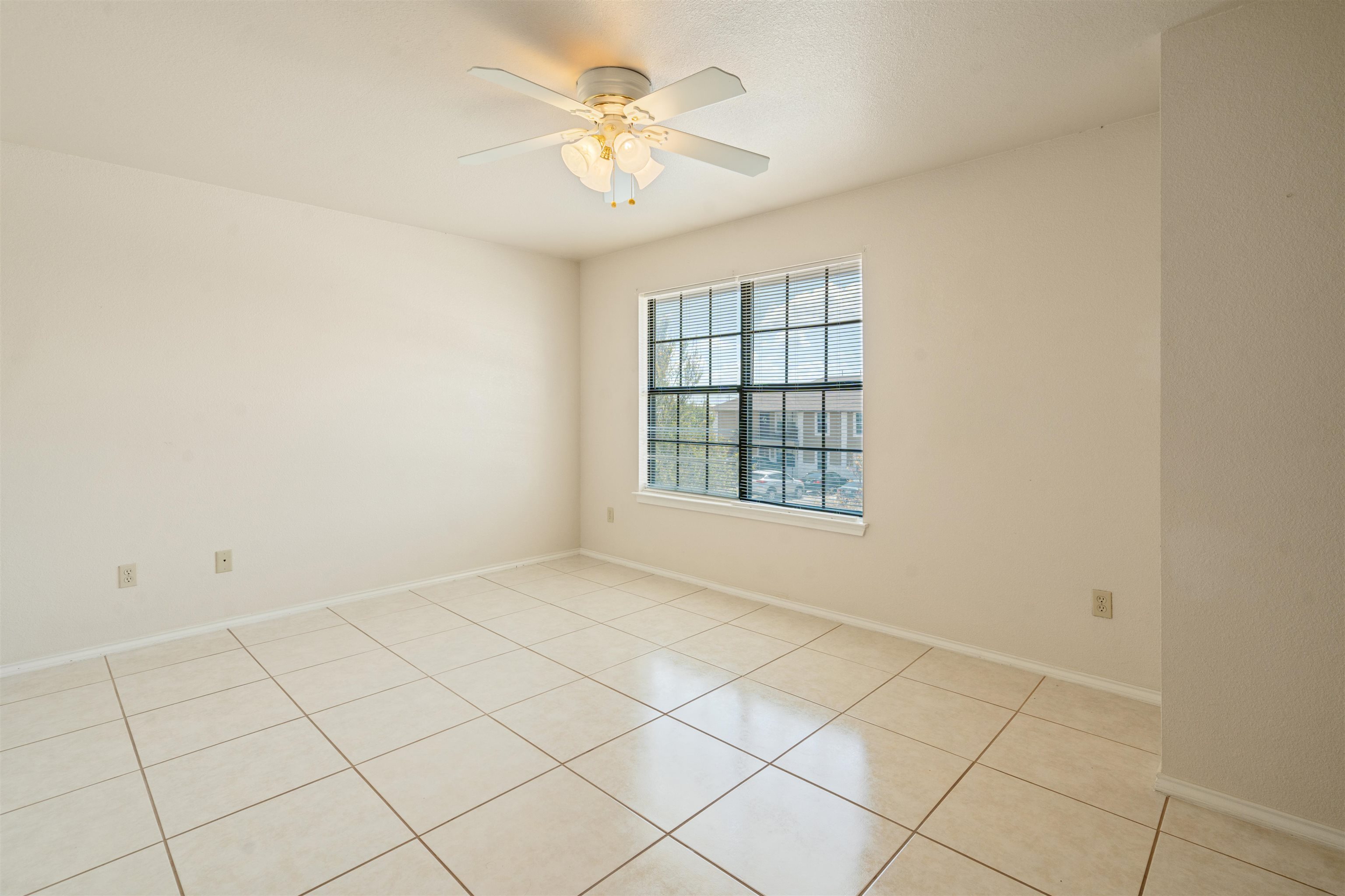 Image 17 of 26 For 113 Ramon Cardenas