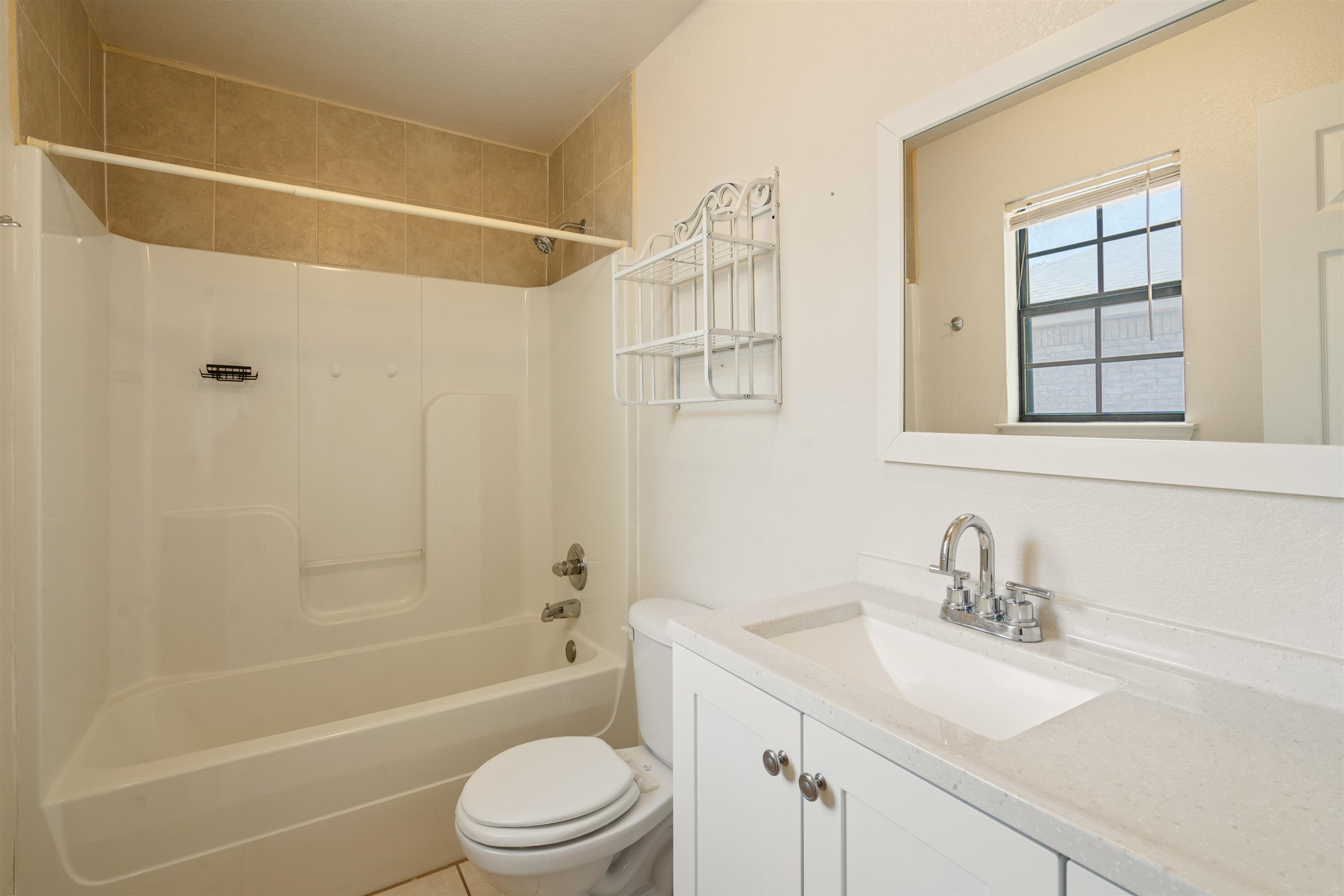 Image 22 of 26 For 113 Ramon Cardenas