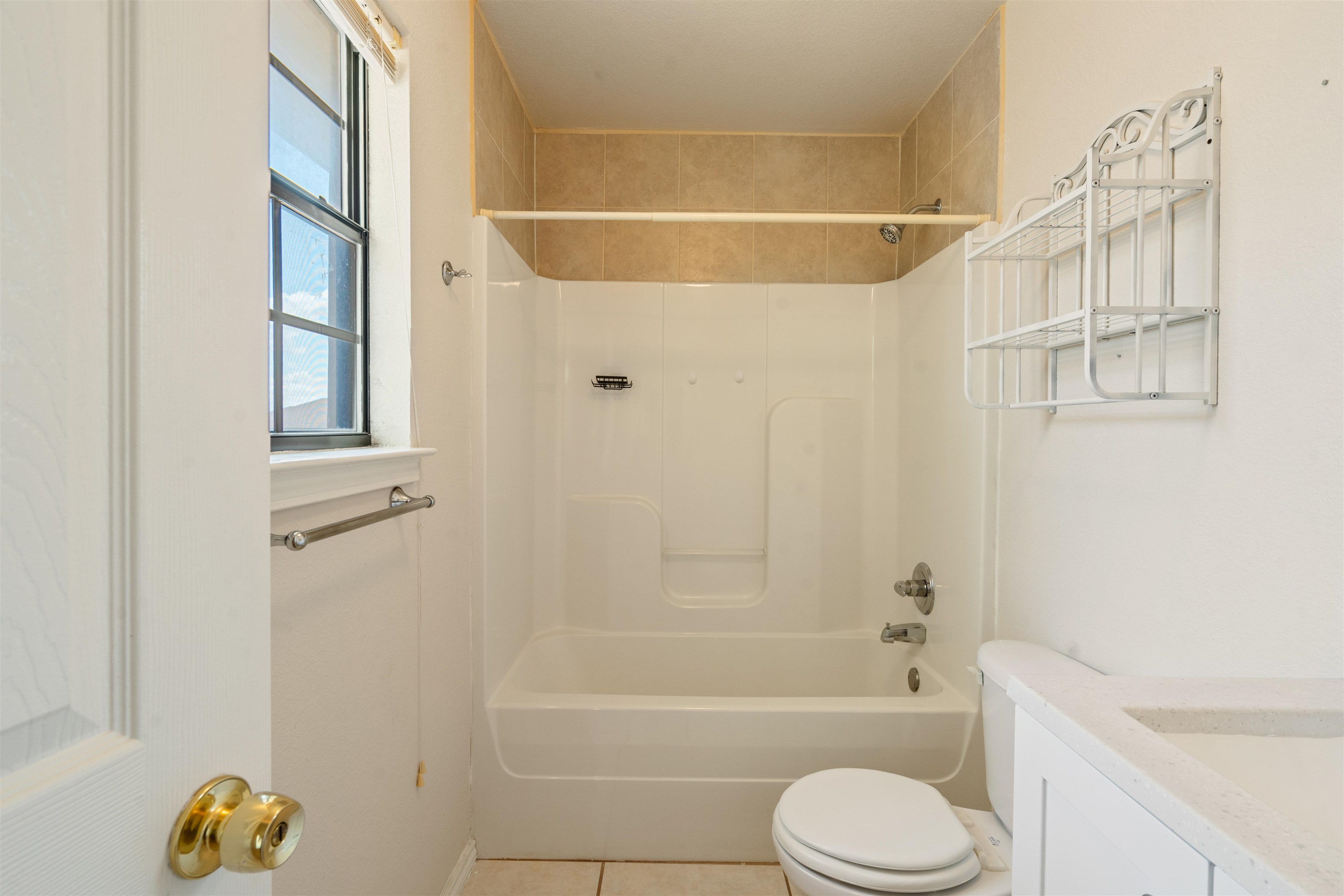 Image 23 of 26 For 113 Ramon Cardenas