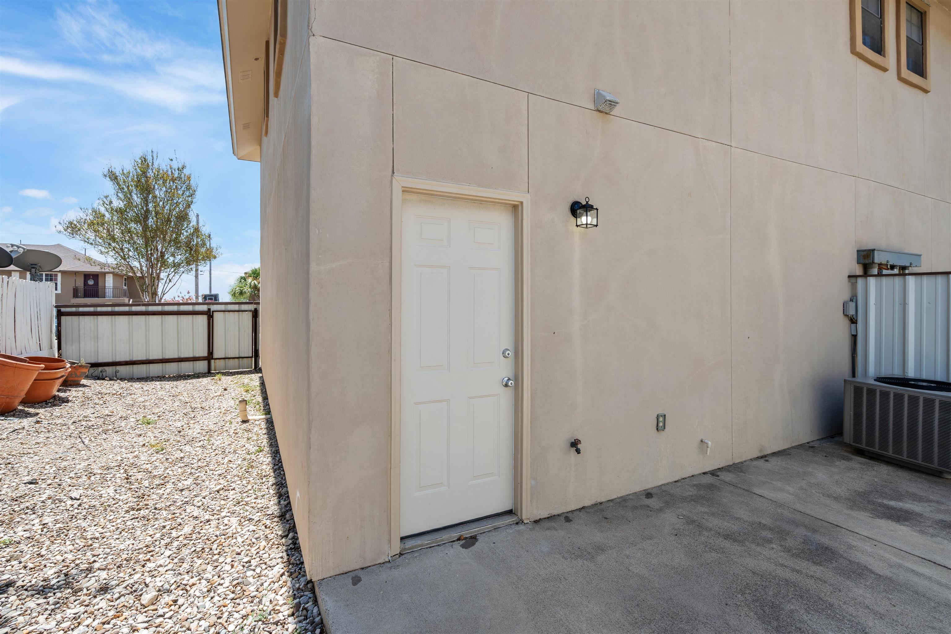 Image 25 of 26 For 113 Ramon Cardenas