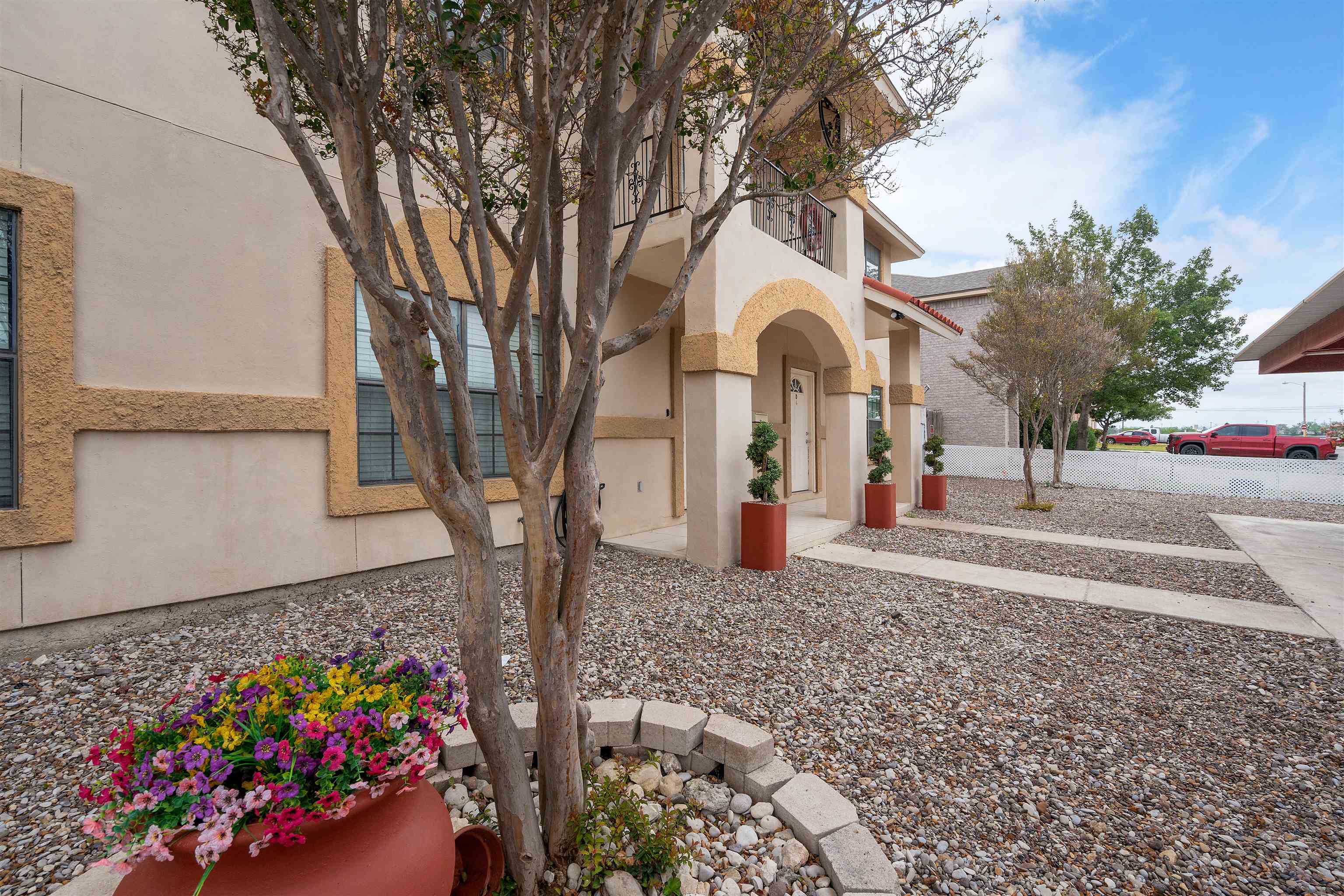 Image 7 of 26 For 113 Ramon Cardenas