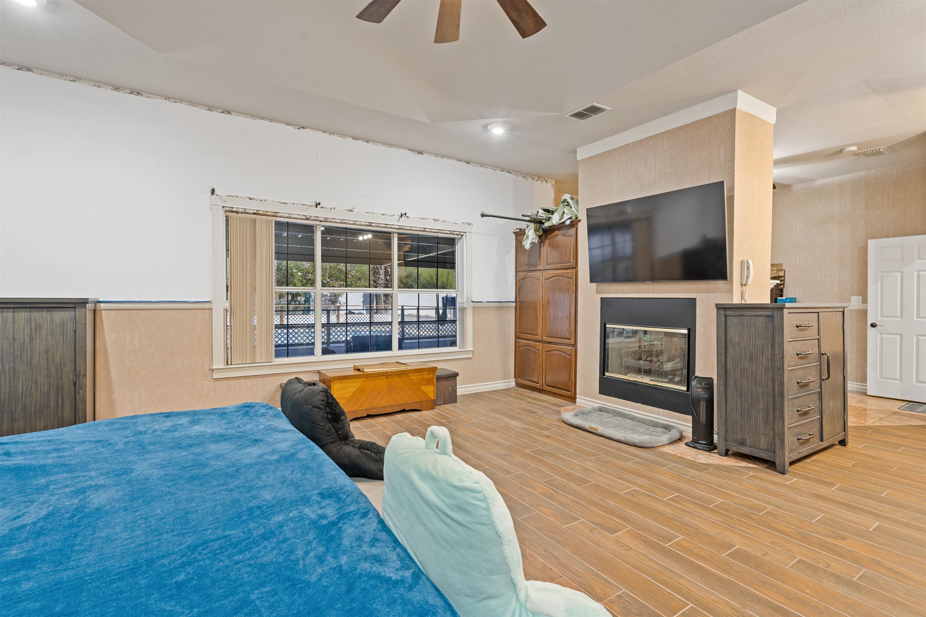 Image 21 of 47 For 111 Rincon