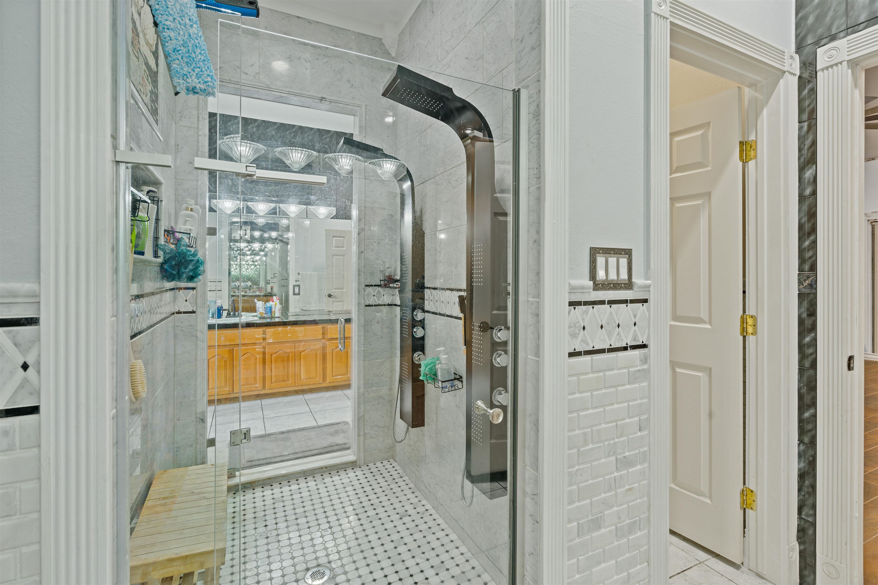 Image 26 of 47 For 111 Rincon