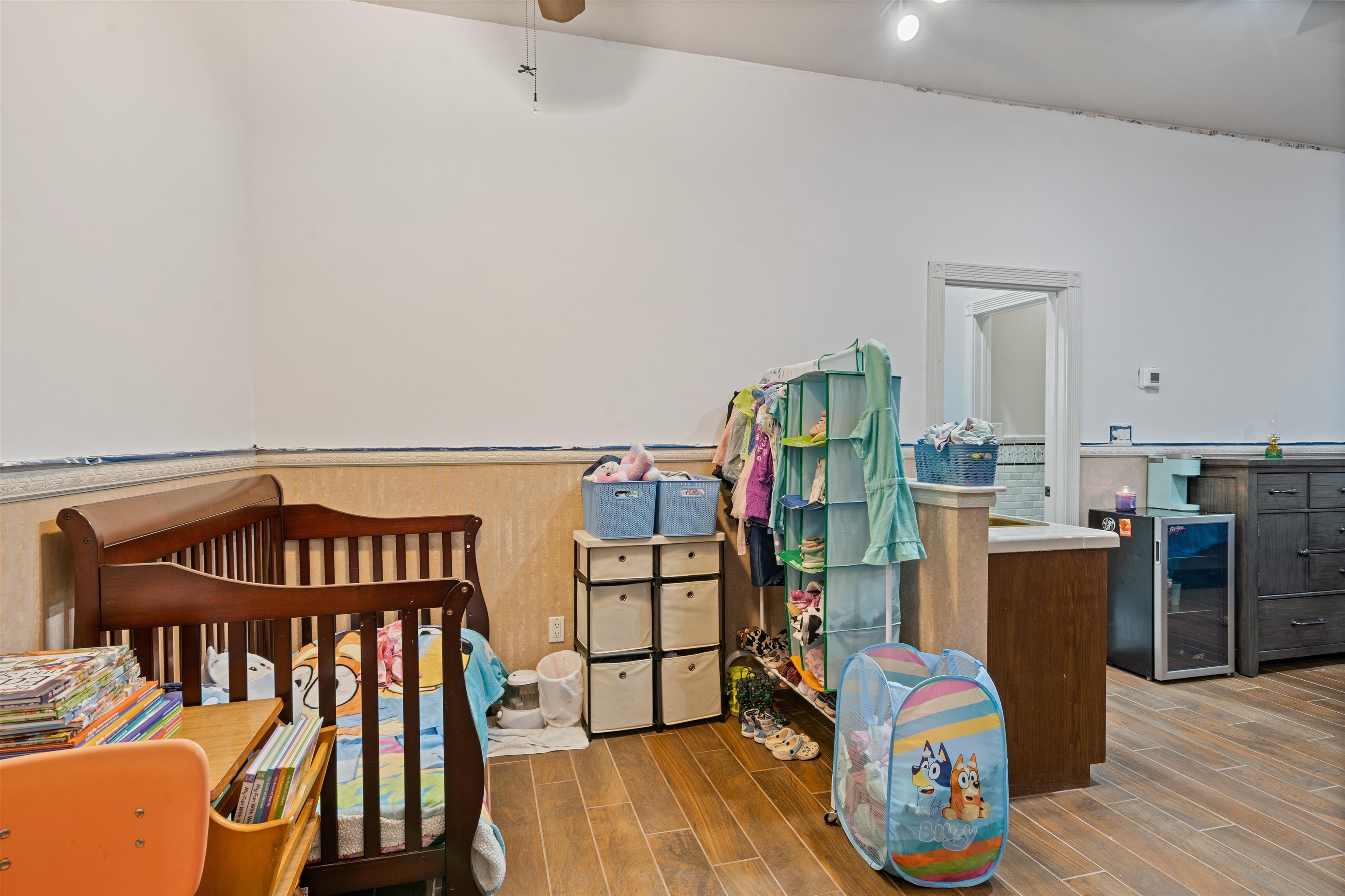 Image 29 of 47 For 111 Rincon