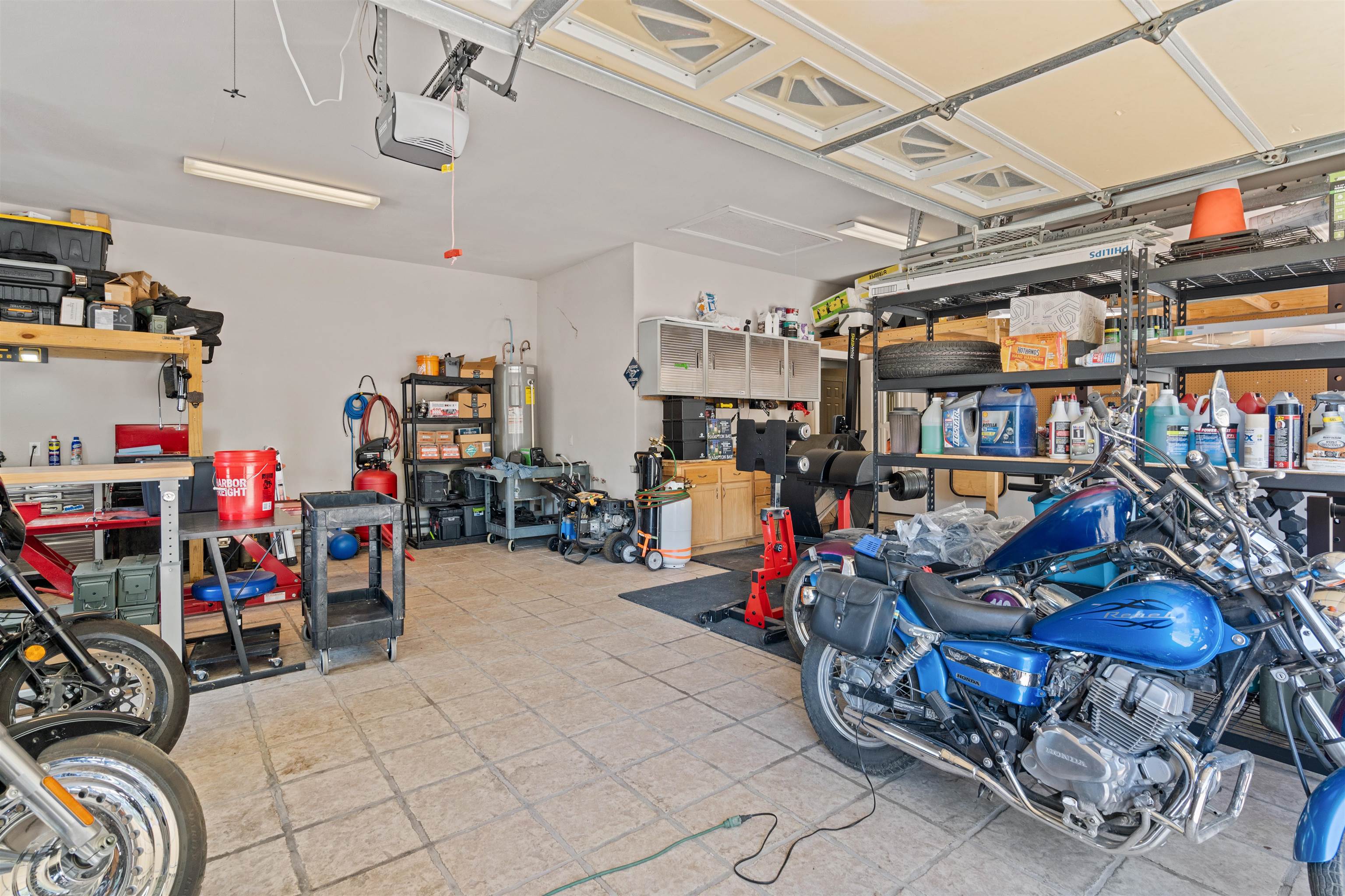 Image 41 of 47 For 111 Rincon