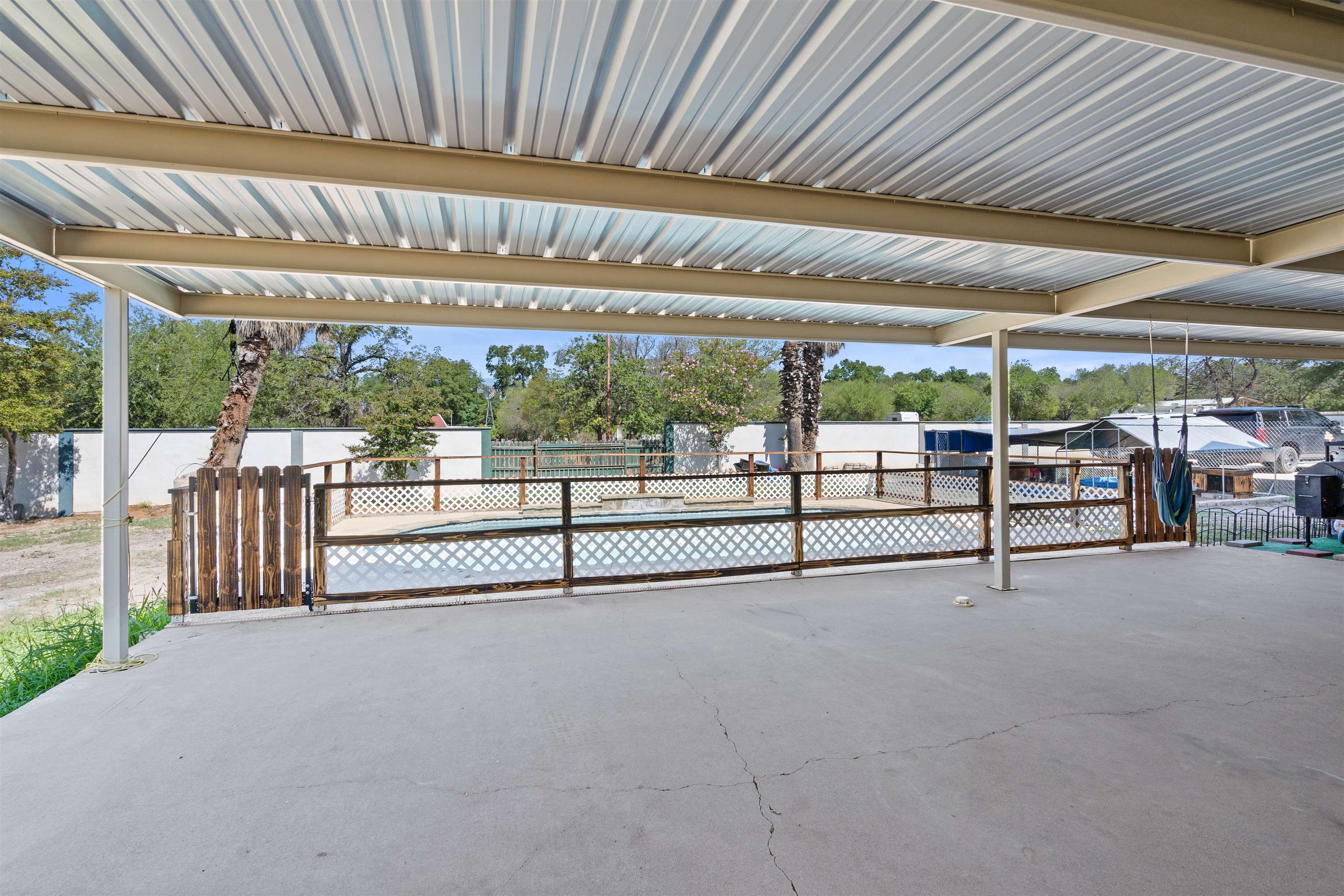 Image 44 of 47 For 111 Rincon