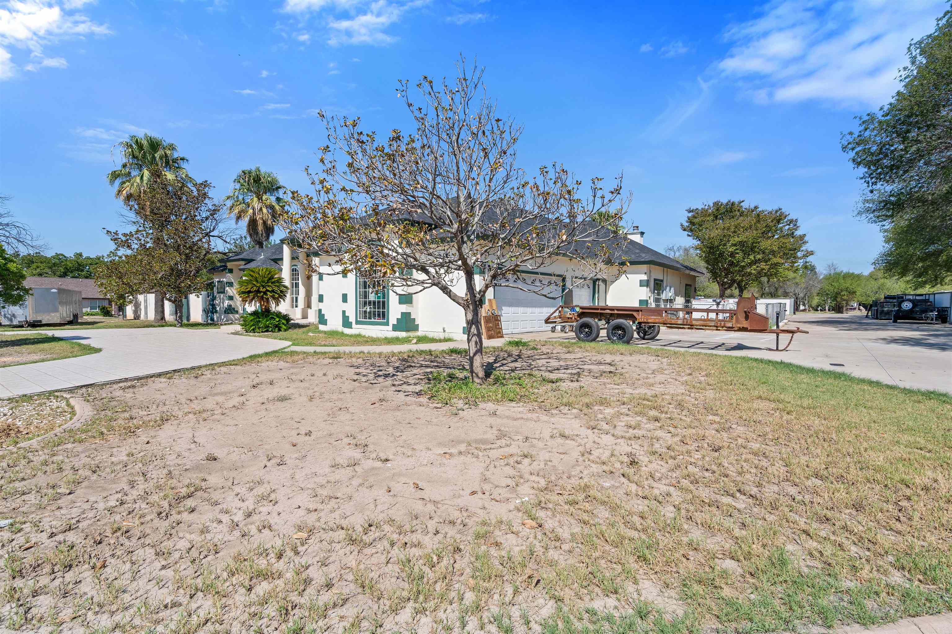 Image 5 of 47 For 111 Rincon