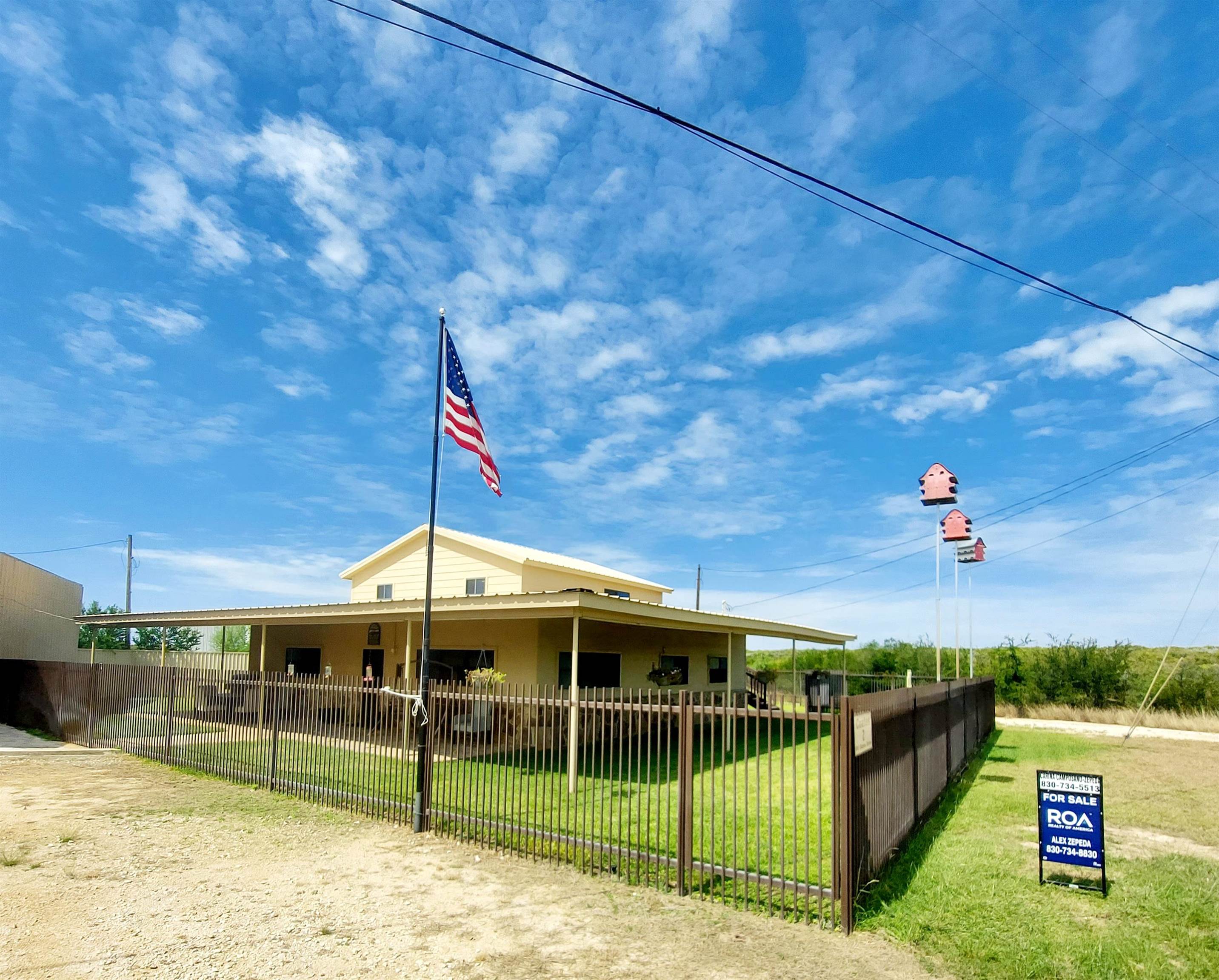 Image 2 of 50 For 95 Alamo  