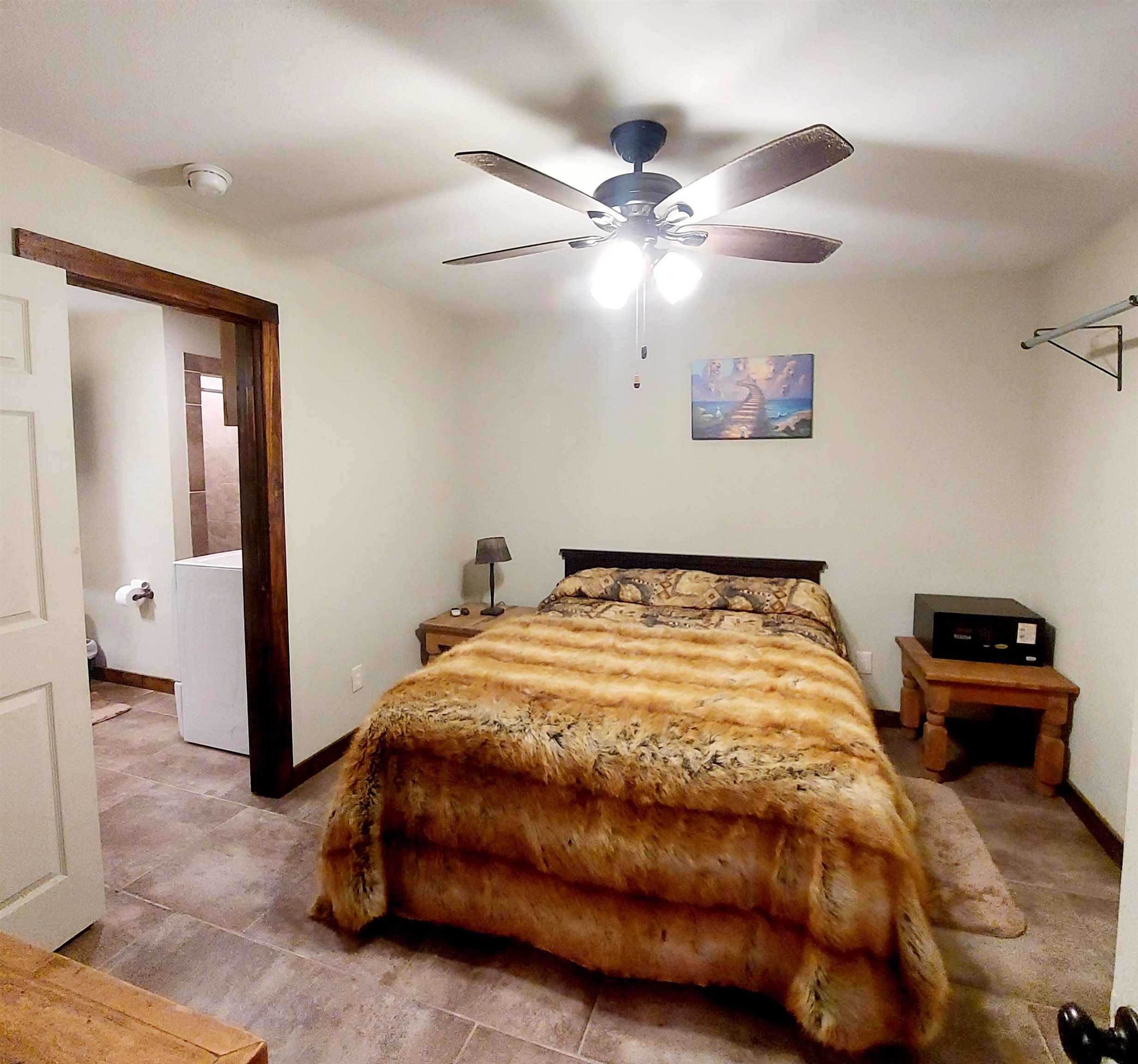 Image 28 of 50 For 95 Alamo  