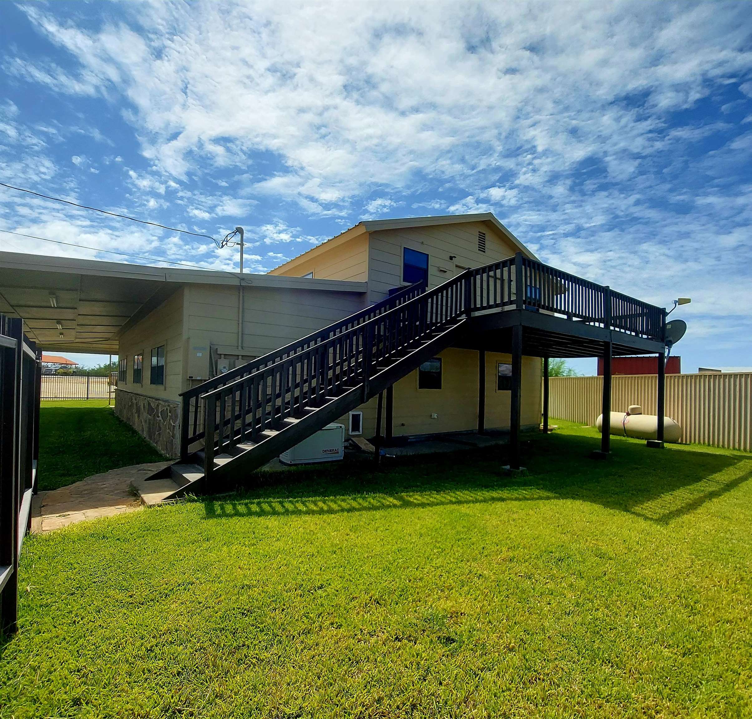 Image 31 of 50 For 95 Alamo  