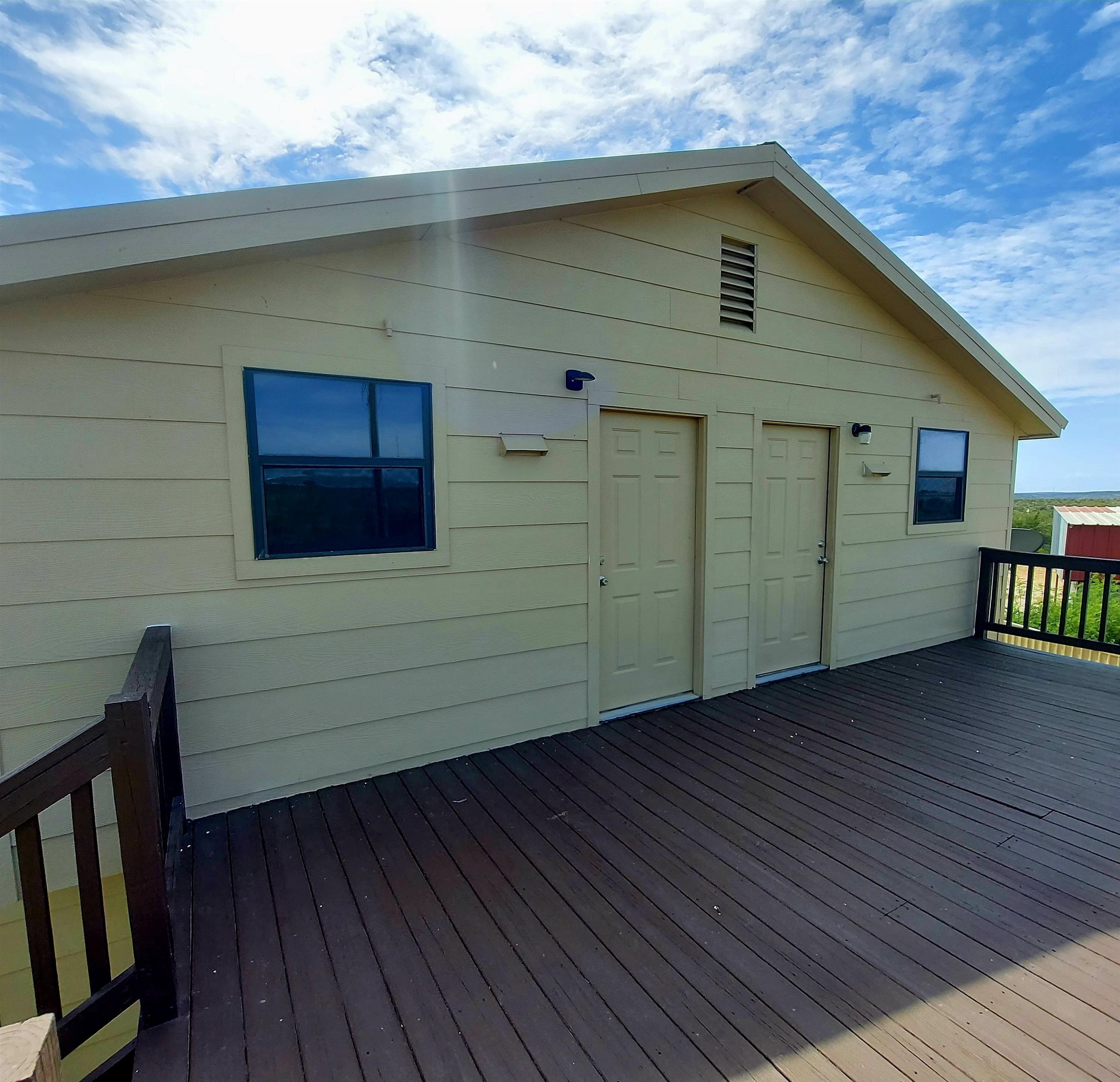 Image 33 of 50 For 95 Alamo  