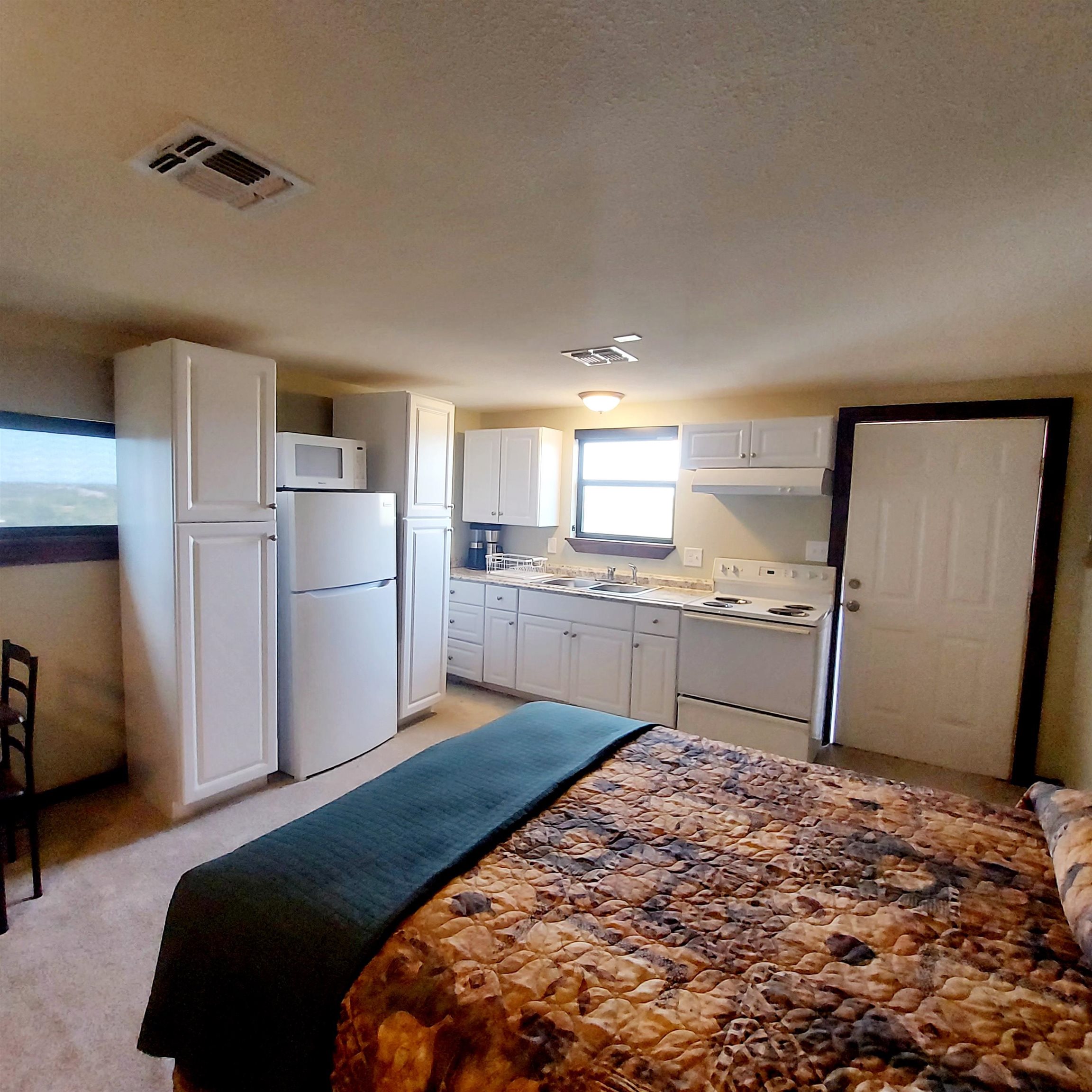 Image 35 of 50 For 95 Alamo  