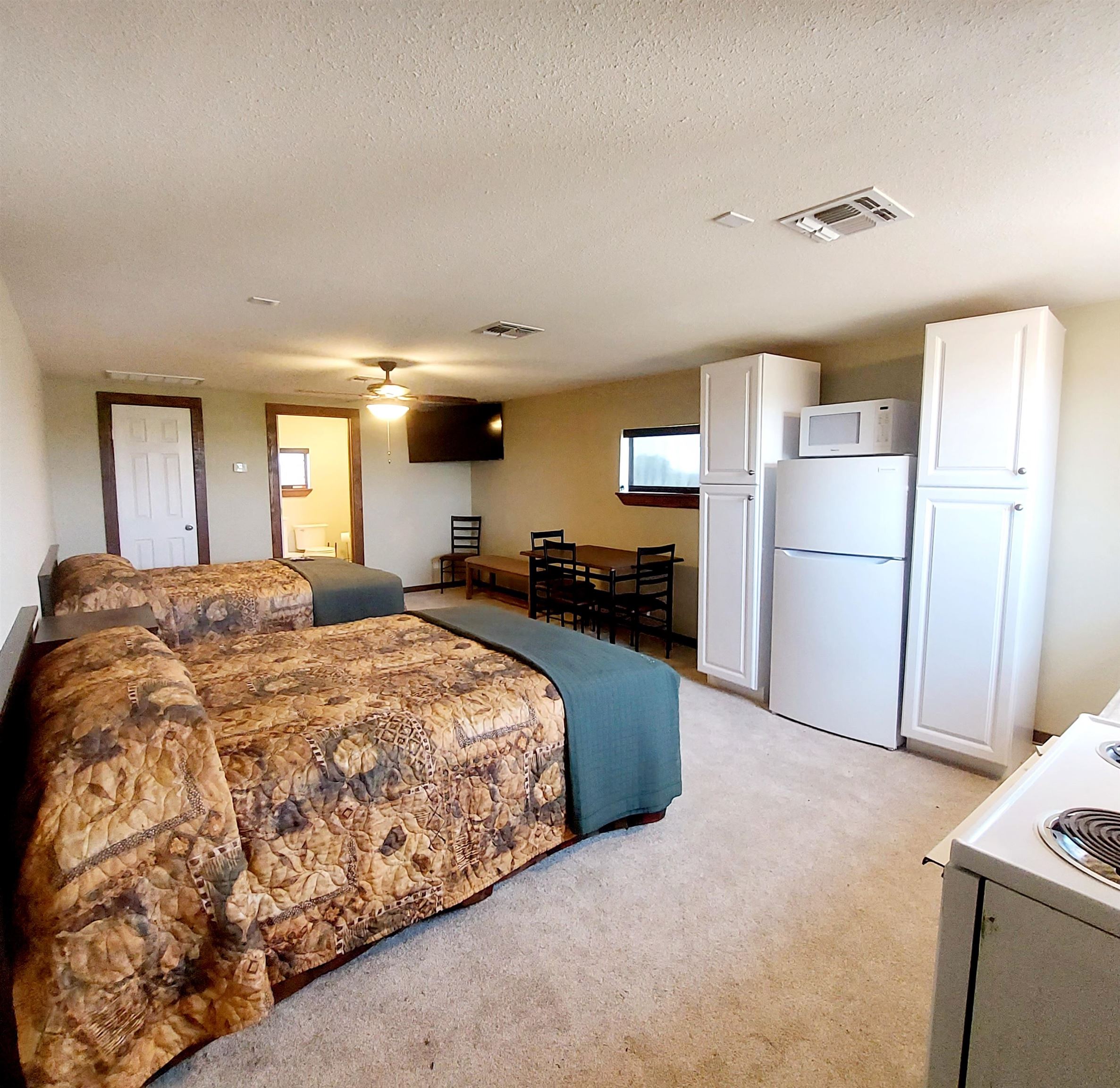 Image 36 of 50 For 95 Alamo  