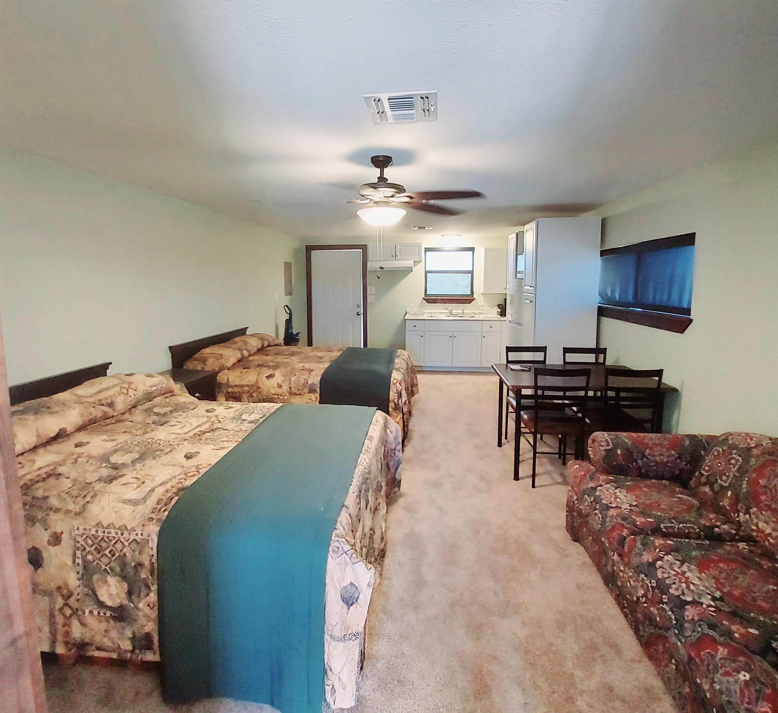 Image 40 of 50 For 95 Alamo  