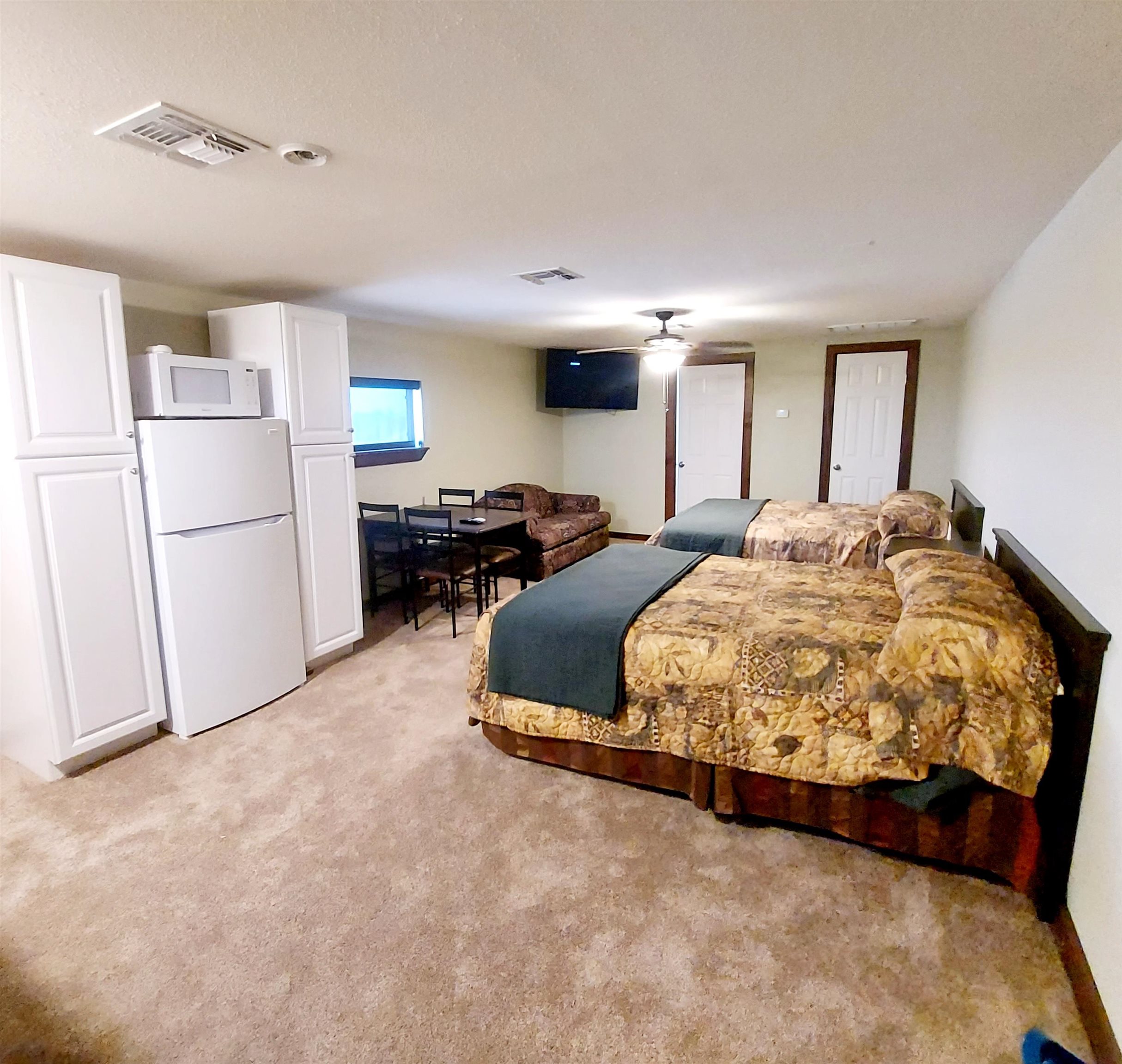 Image 41 of 50 For 95 Alamo  