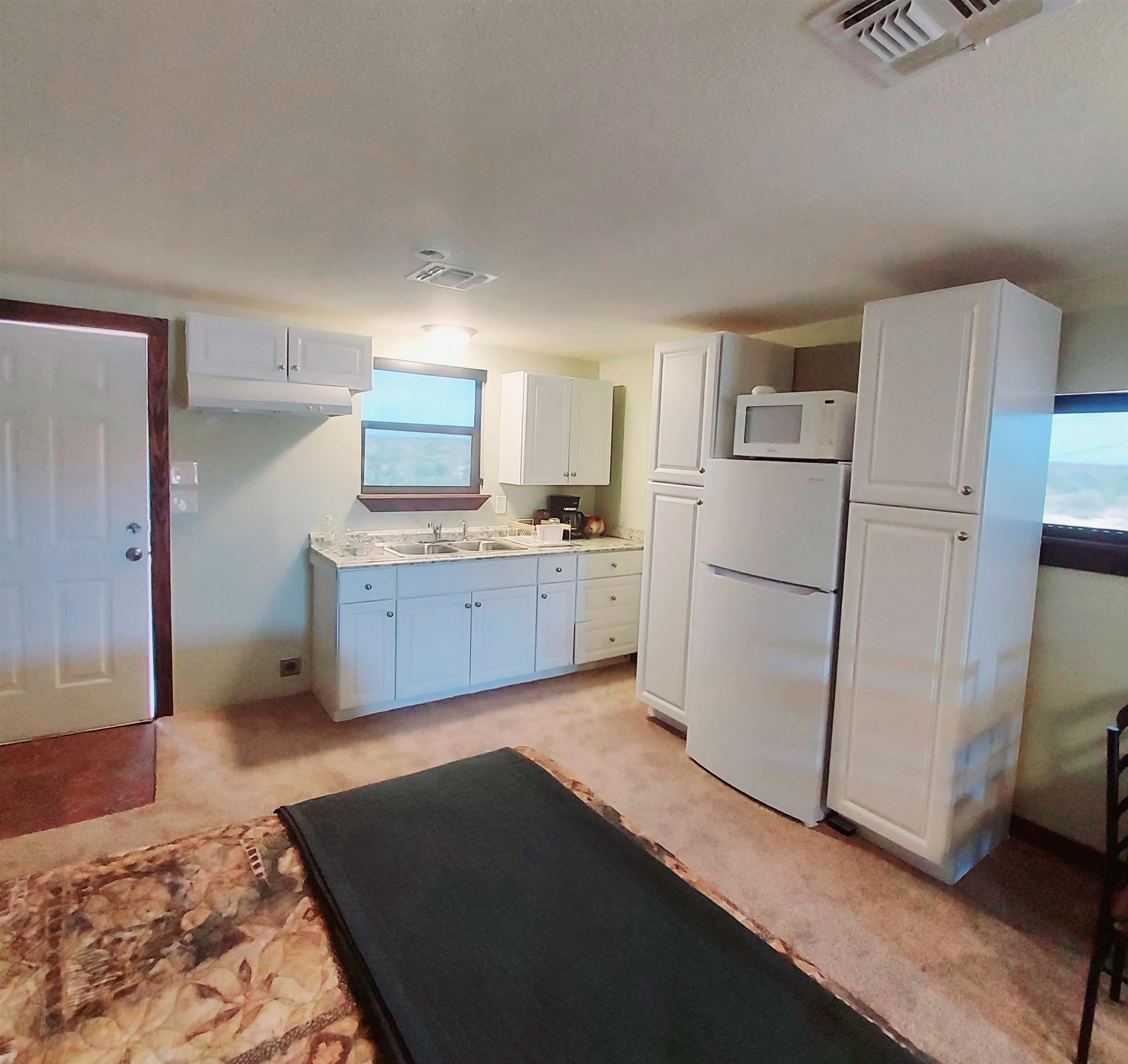 Image 42 of 50 For 95 Alamo  