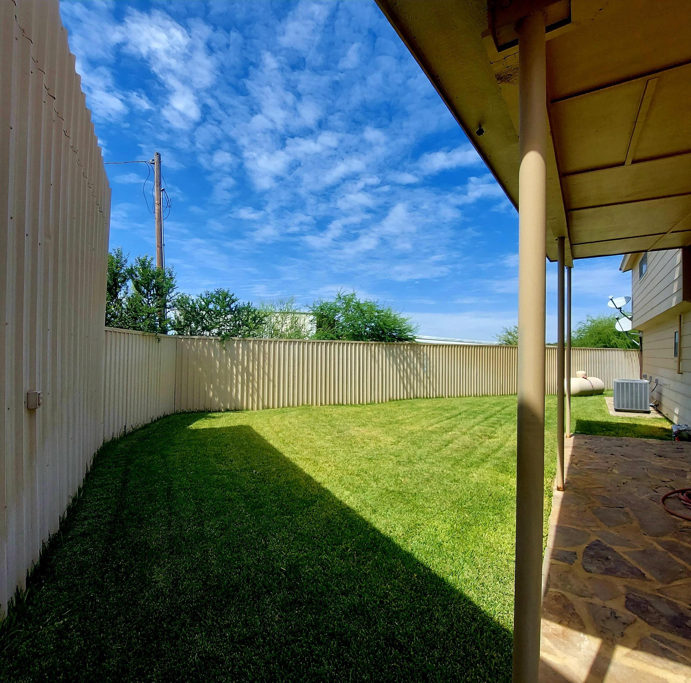 Image 8 of 50 For 95 Alamo  