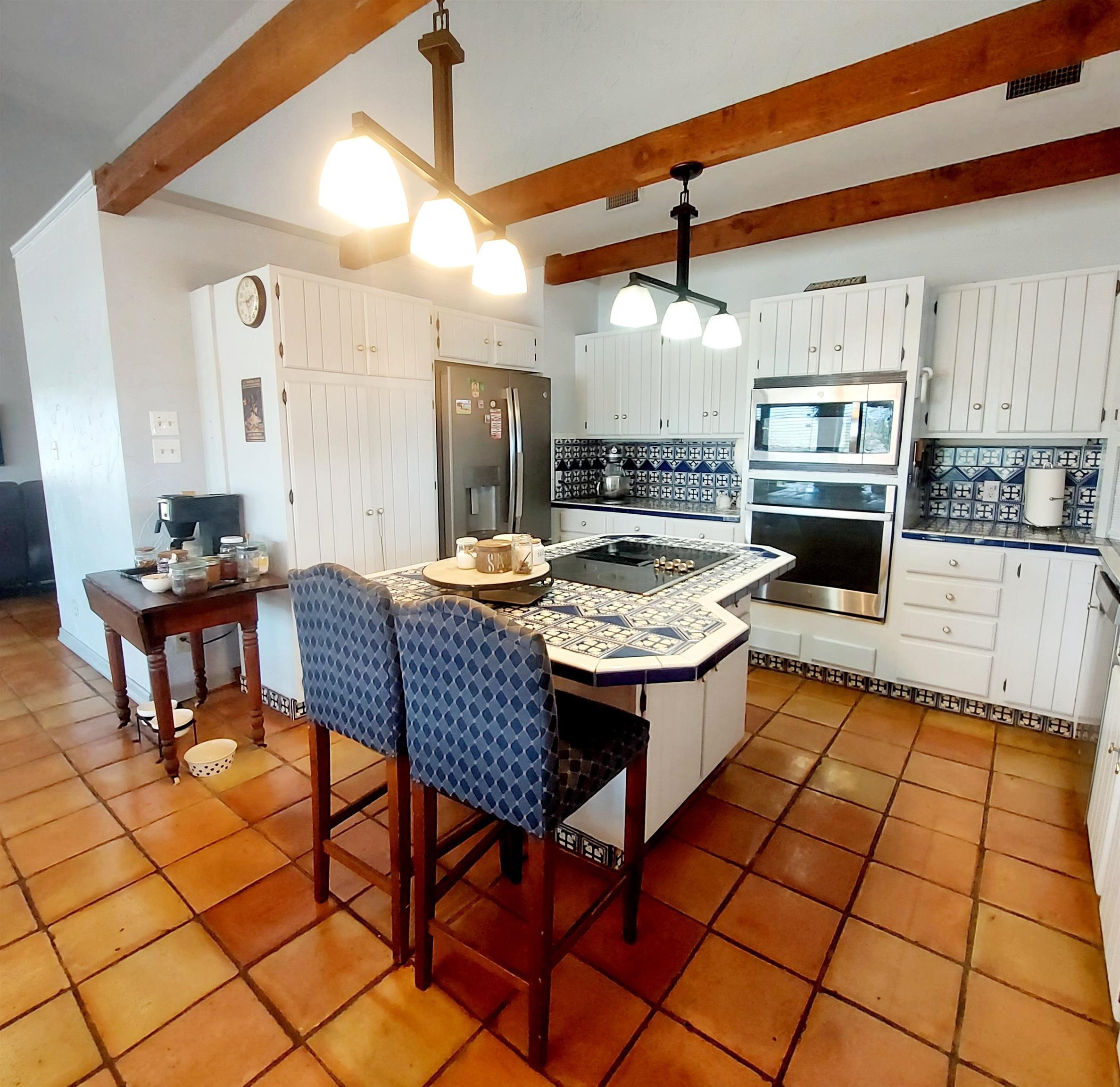 Image 11 of 50 For 585 Palomino