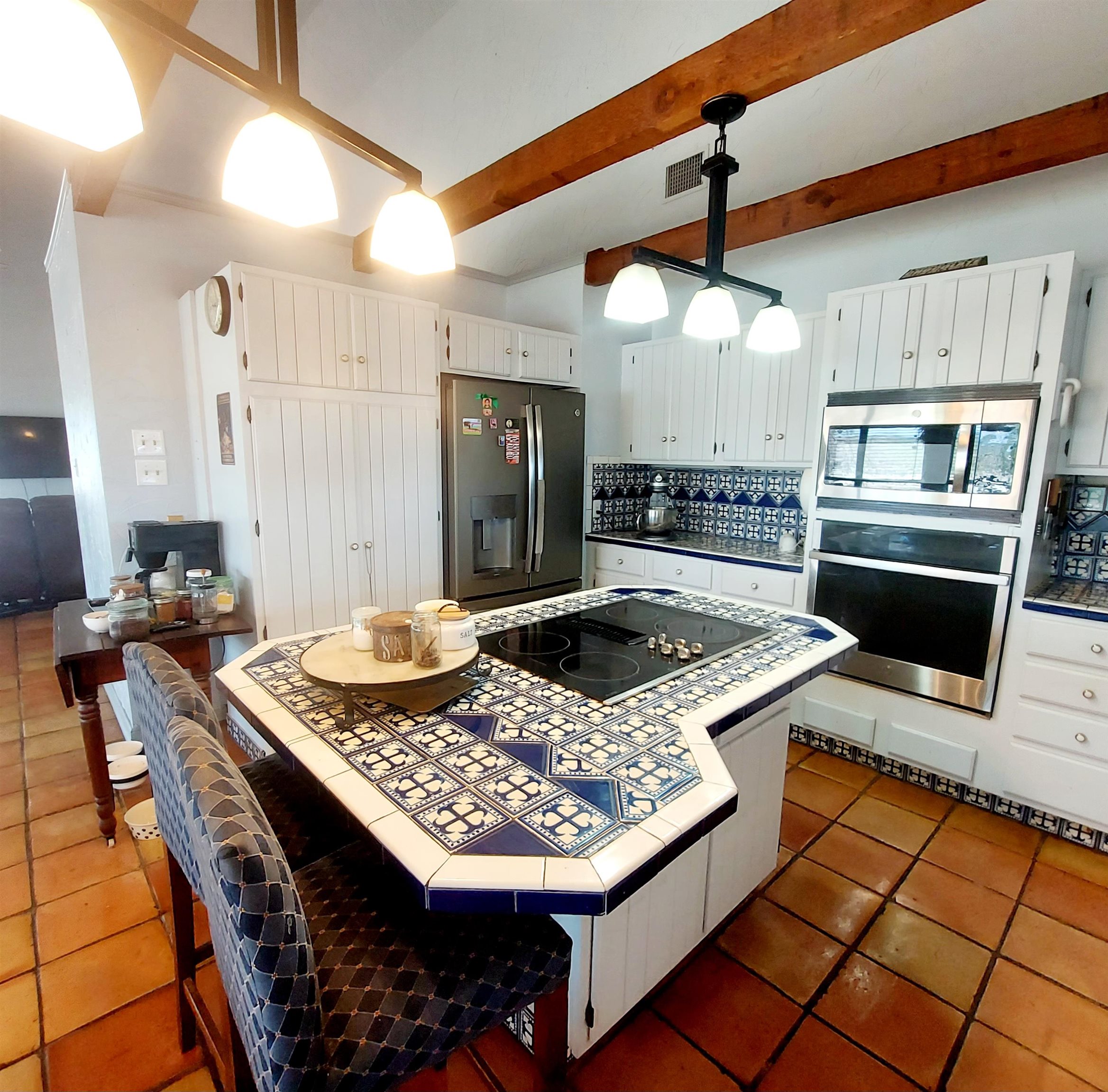 Image 16 of 50 For 585 Palomino