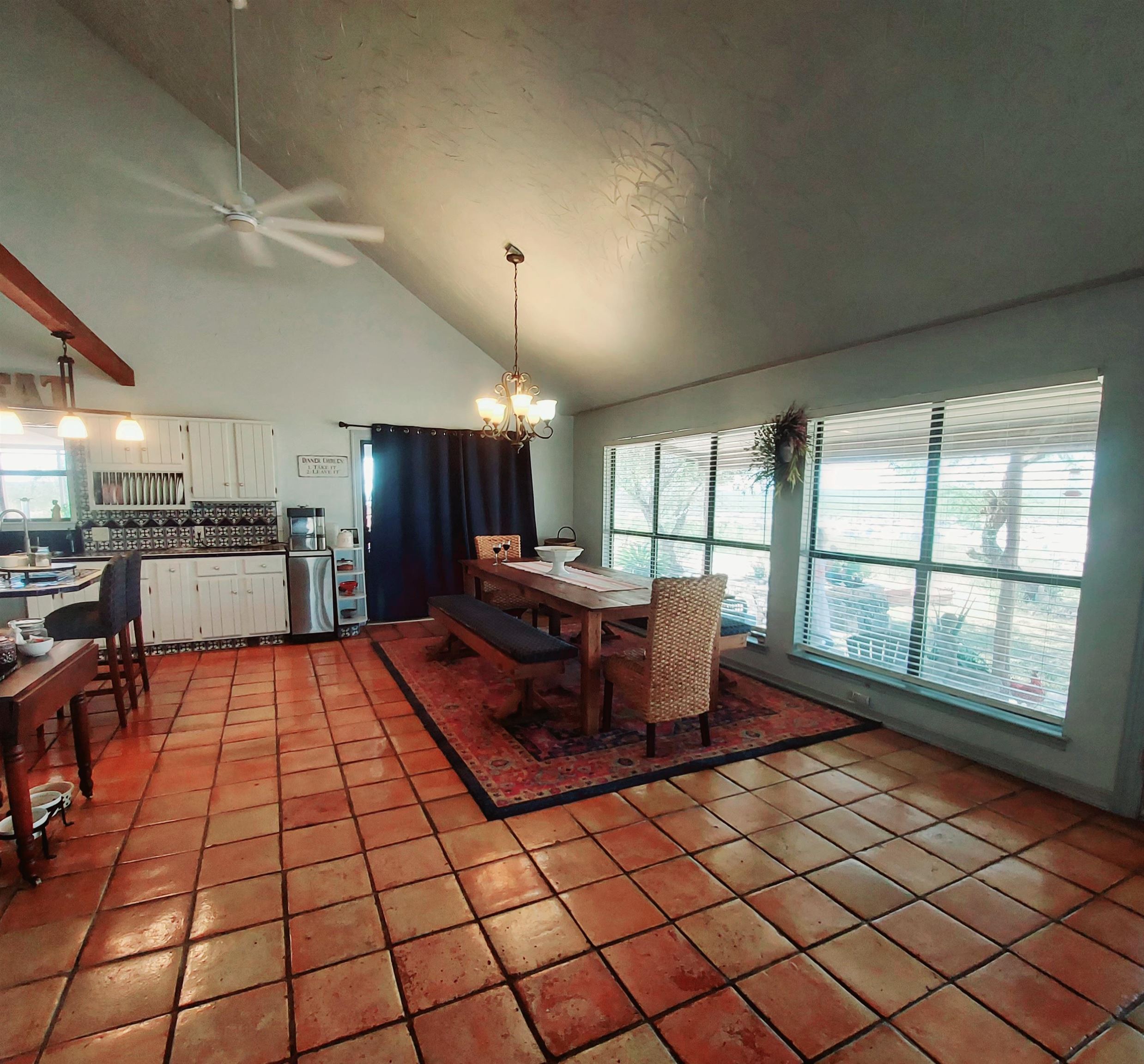 Image 20 of 50 For 585 Palomino