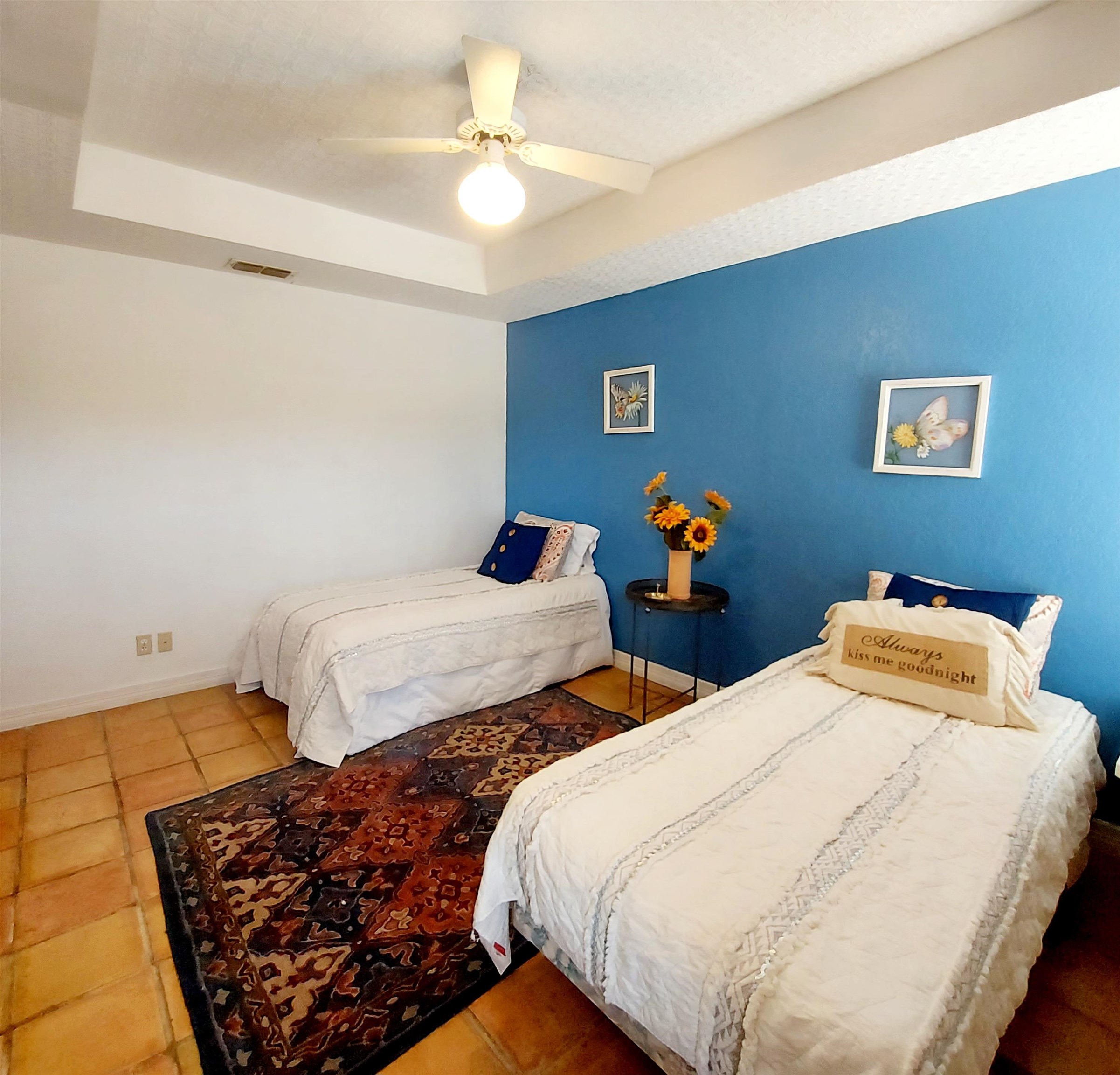 Image 26 of 50 For 585 Palomino