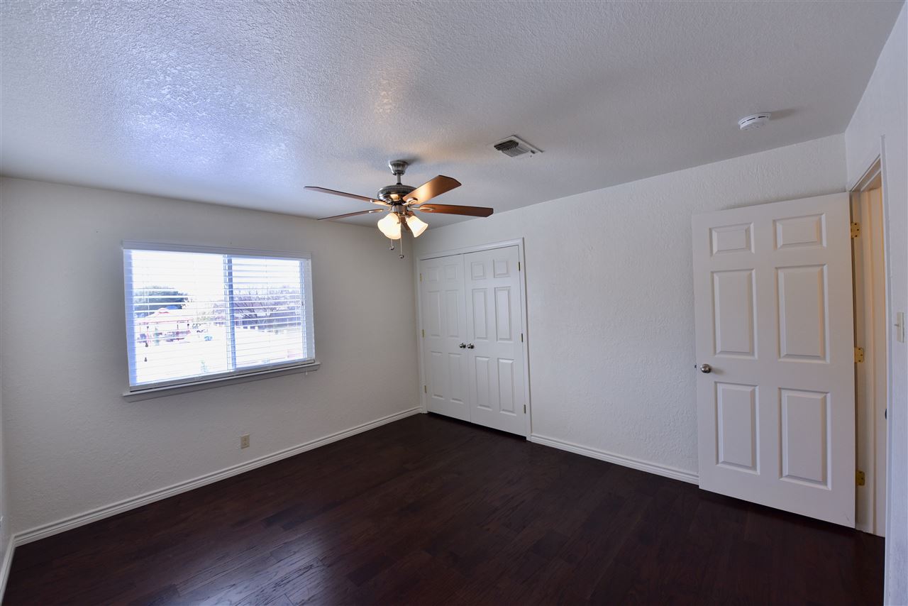 Image 9 of 21 For 113 B Rhonda Drive