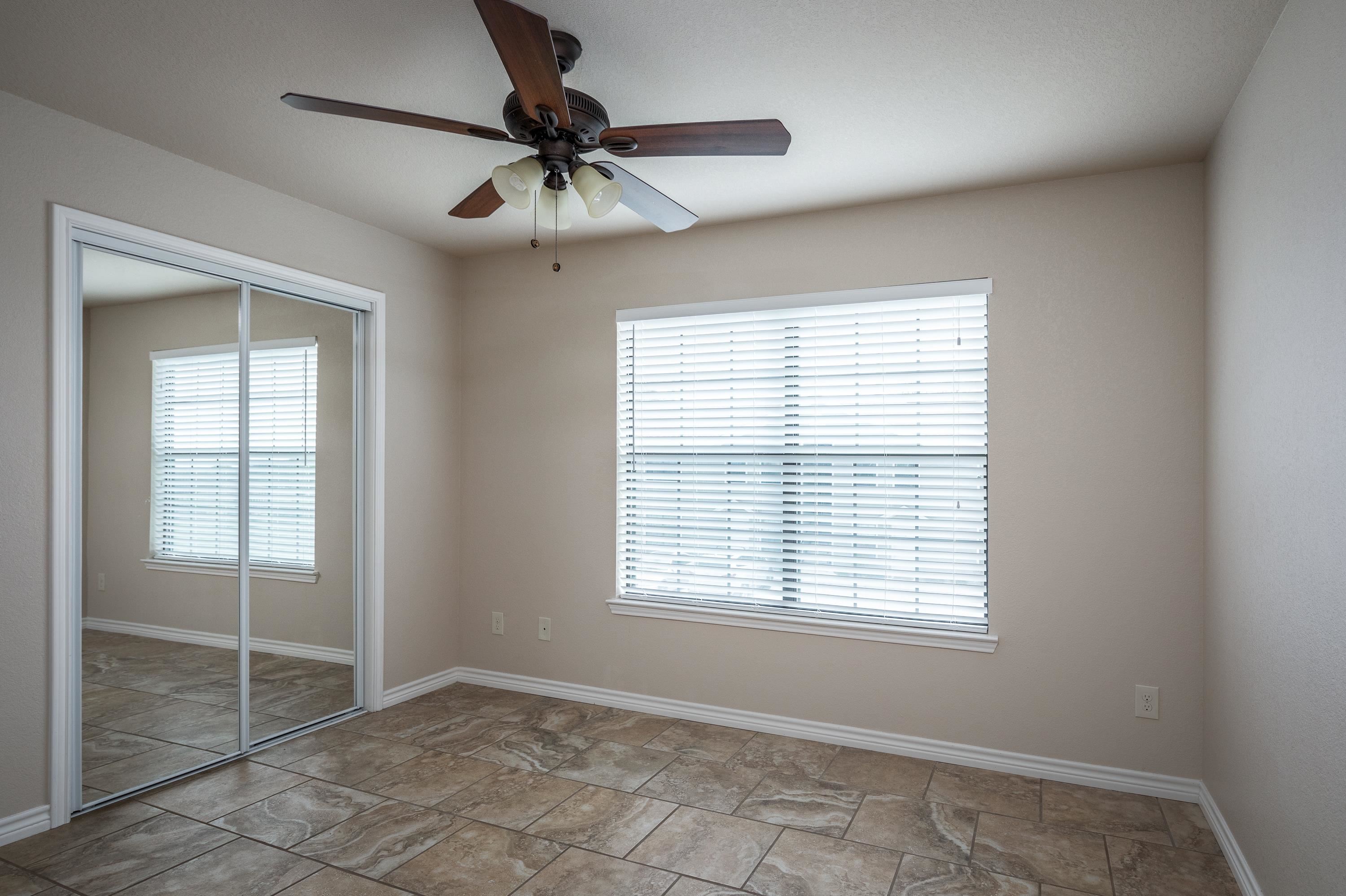 Image 13 of 13 For 1305 Kings