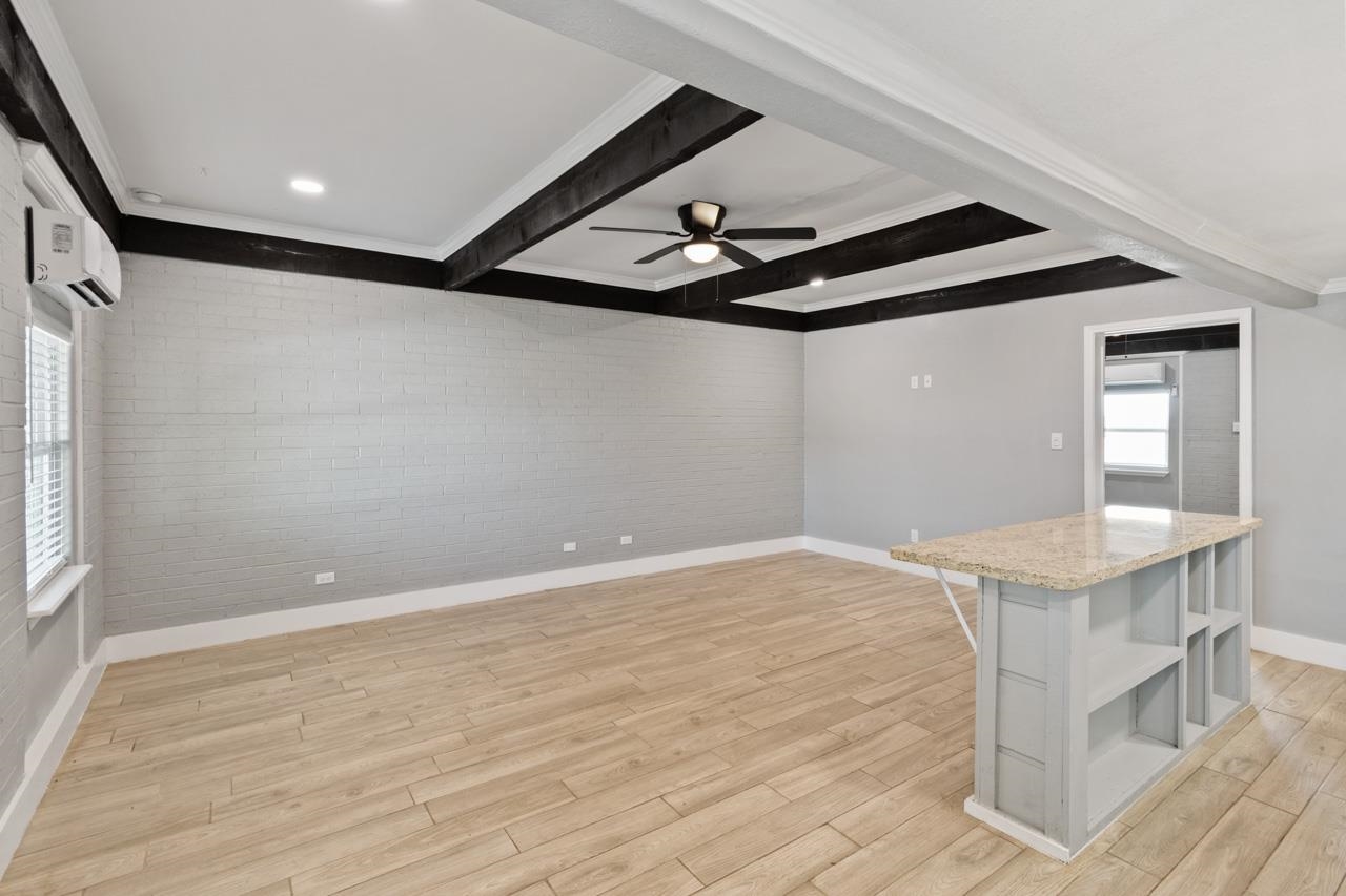 Image 2 of 9 For 11207 Us Hwy 90 Unit A2 W