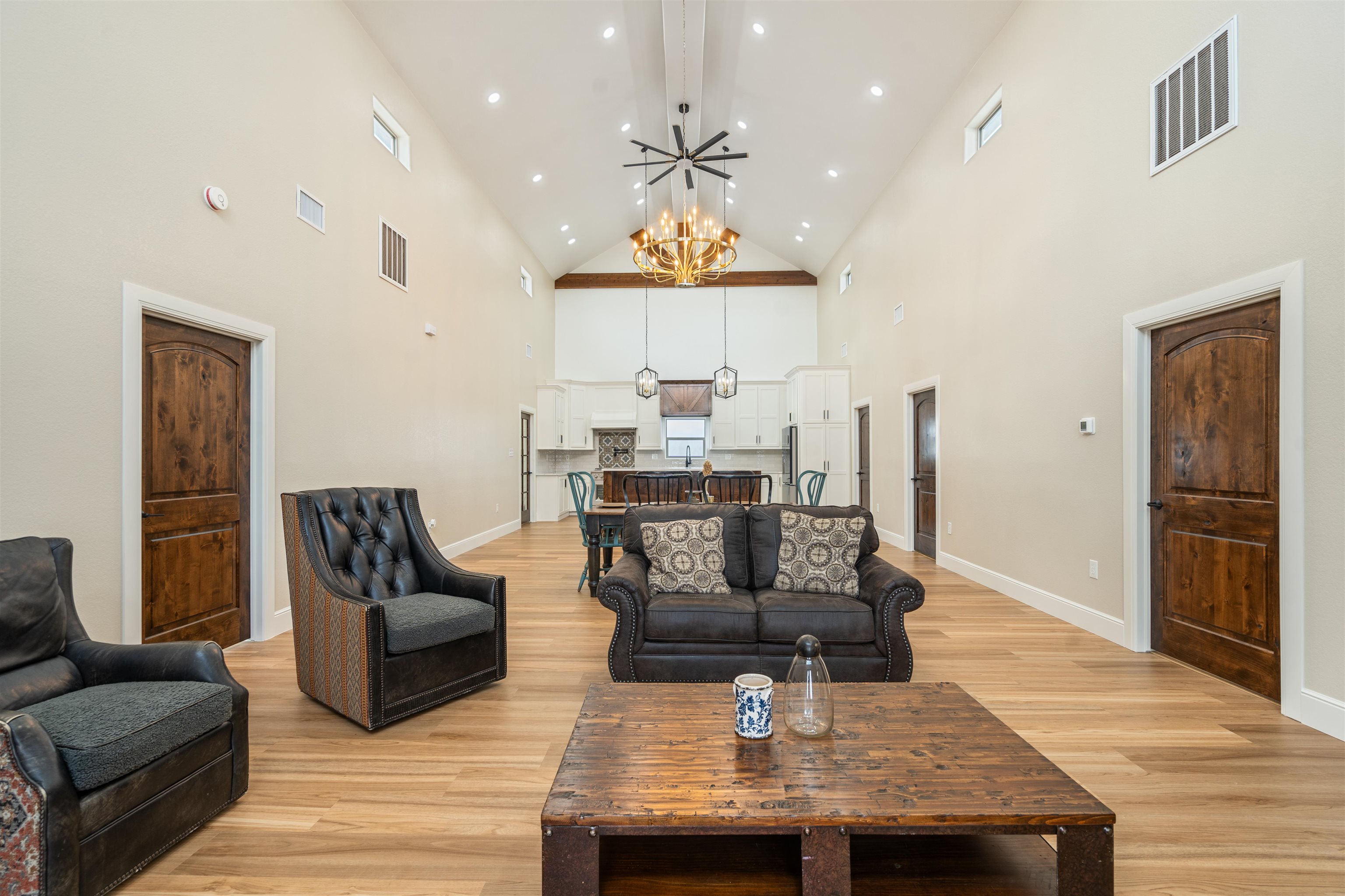 Image 10 of 50 For 1679 Kelley Ranch Road