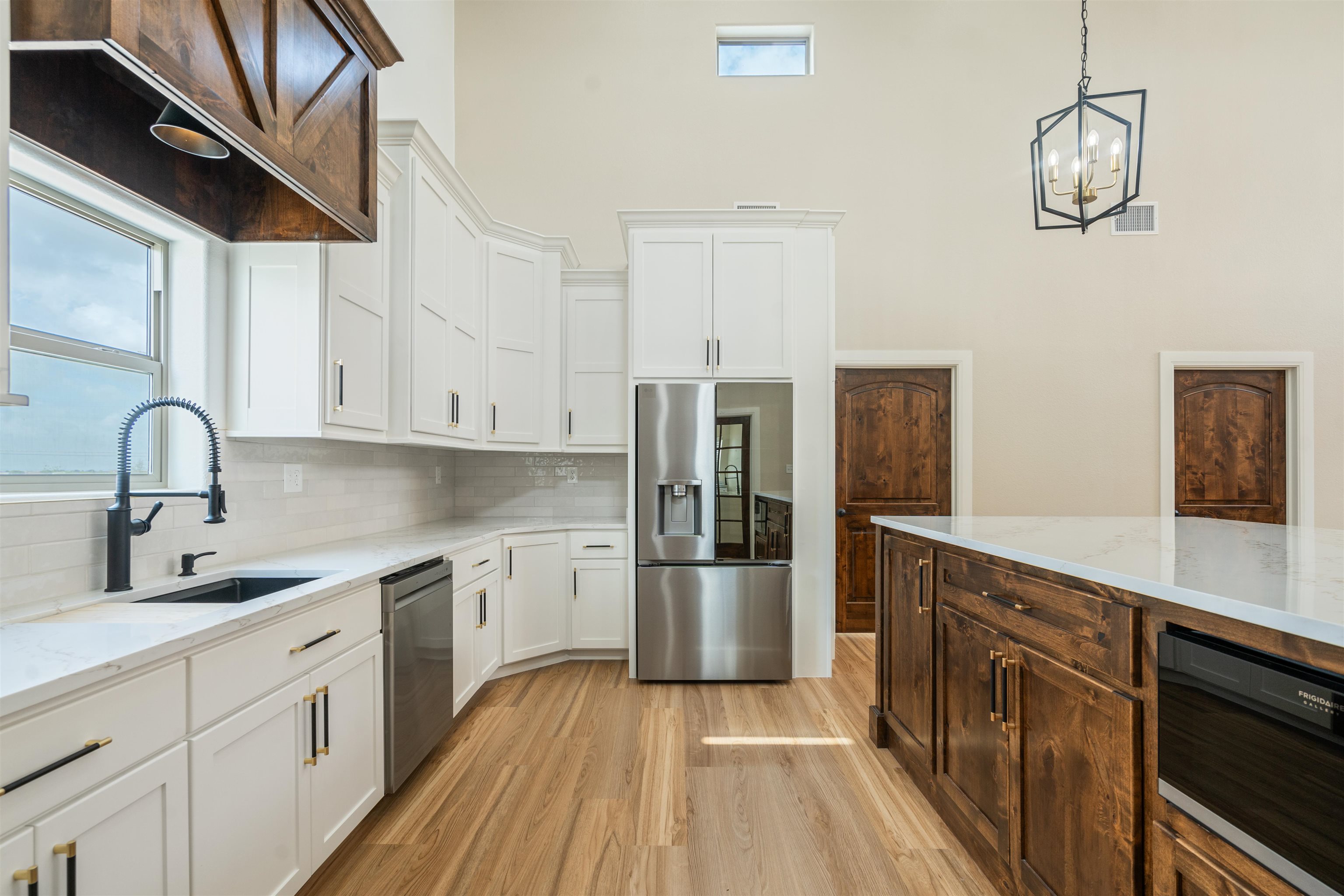 Image 20 of 50 For 1679 Kelley Ranch Road