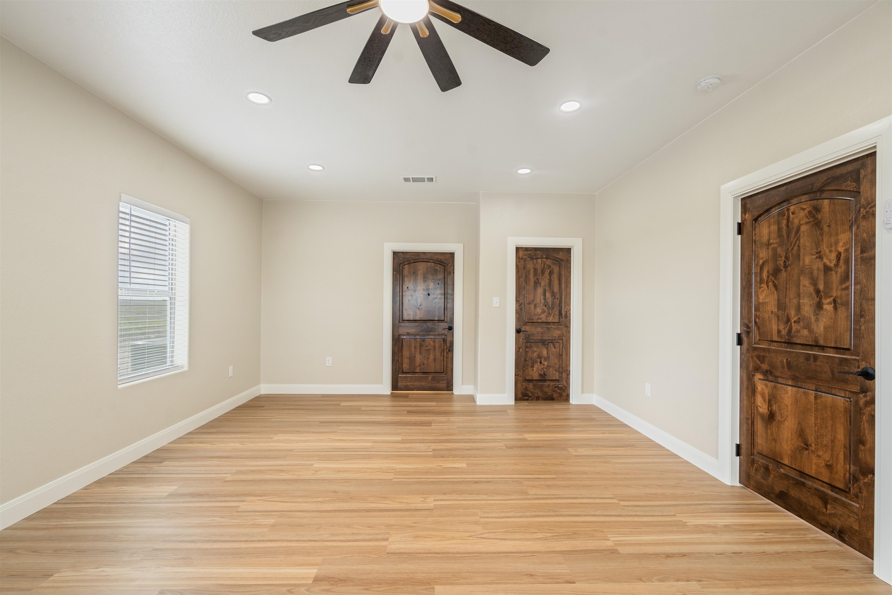 Image 26 of 50 For 1679 Kelley Ranch Road