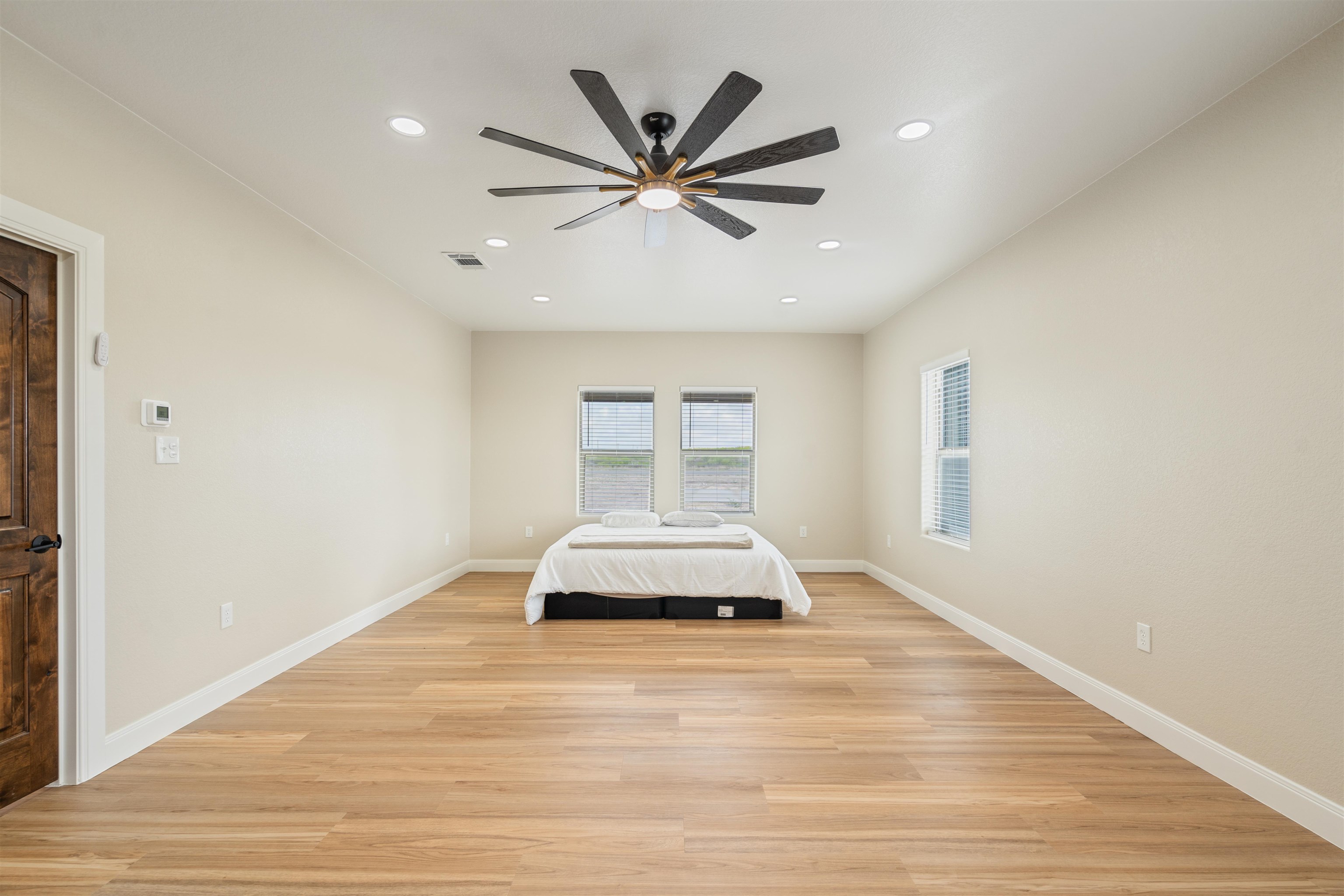 Image 27 of 50 For 1679 Kelley Ranch Road