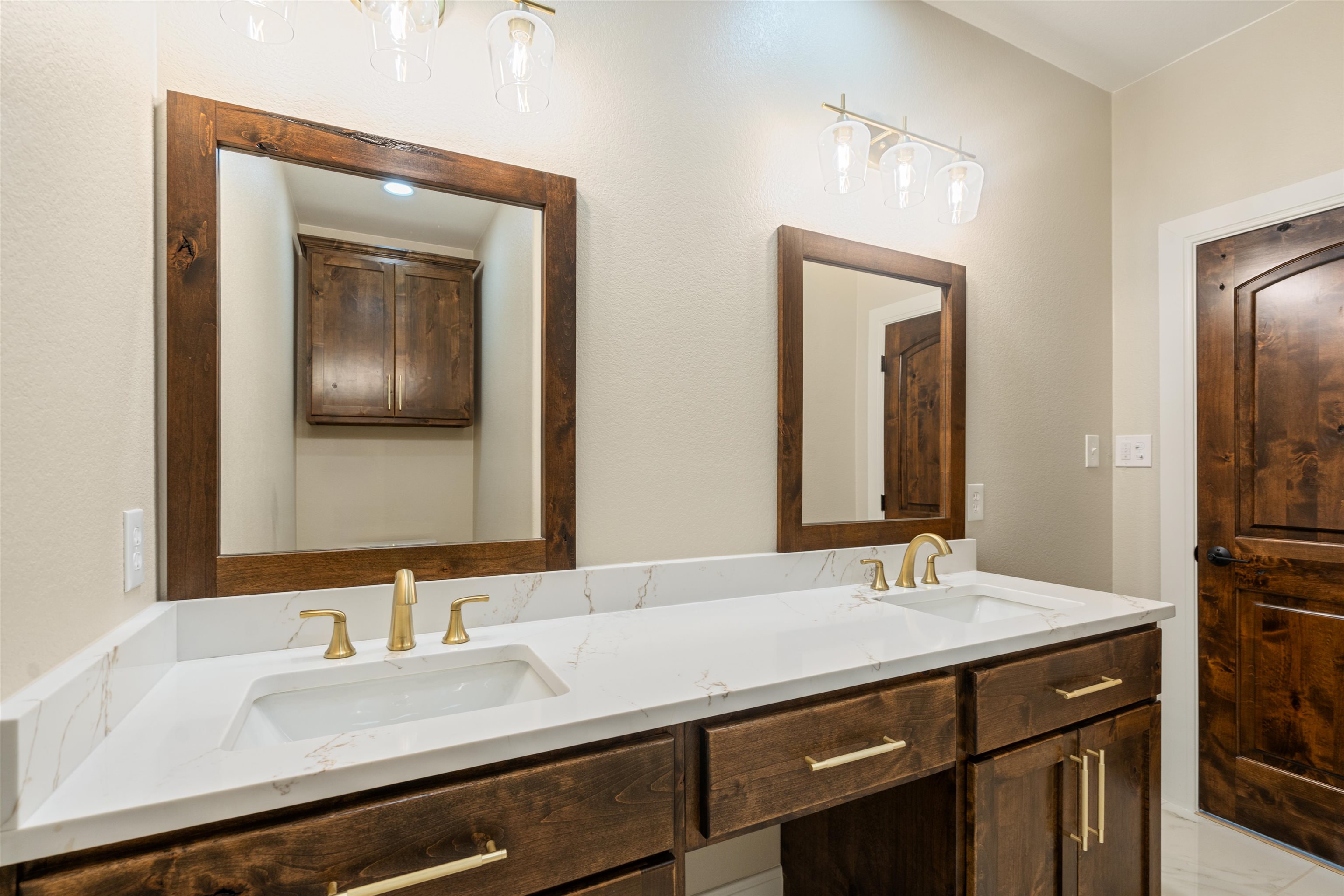 Image 31 of 50 For 1679 Kelley Ranch Road