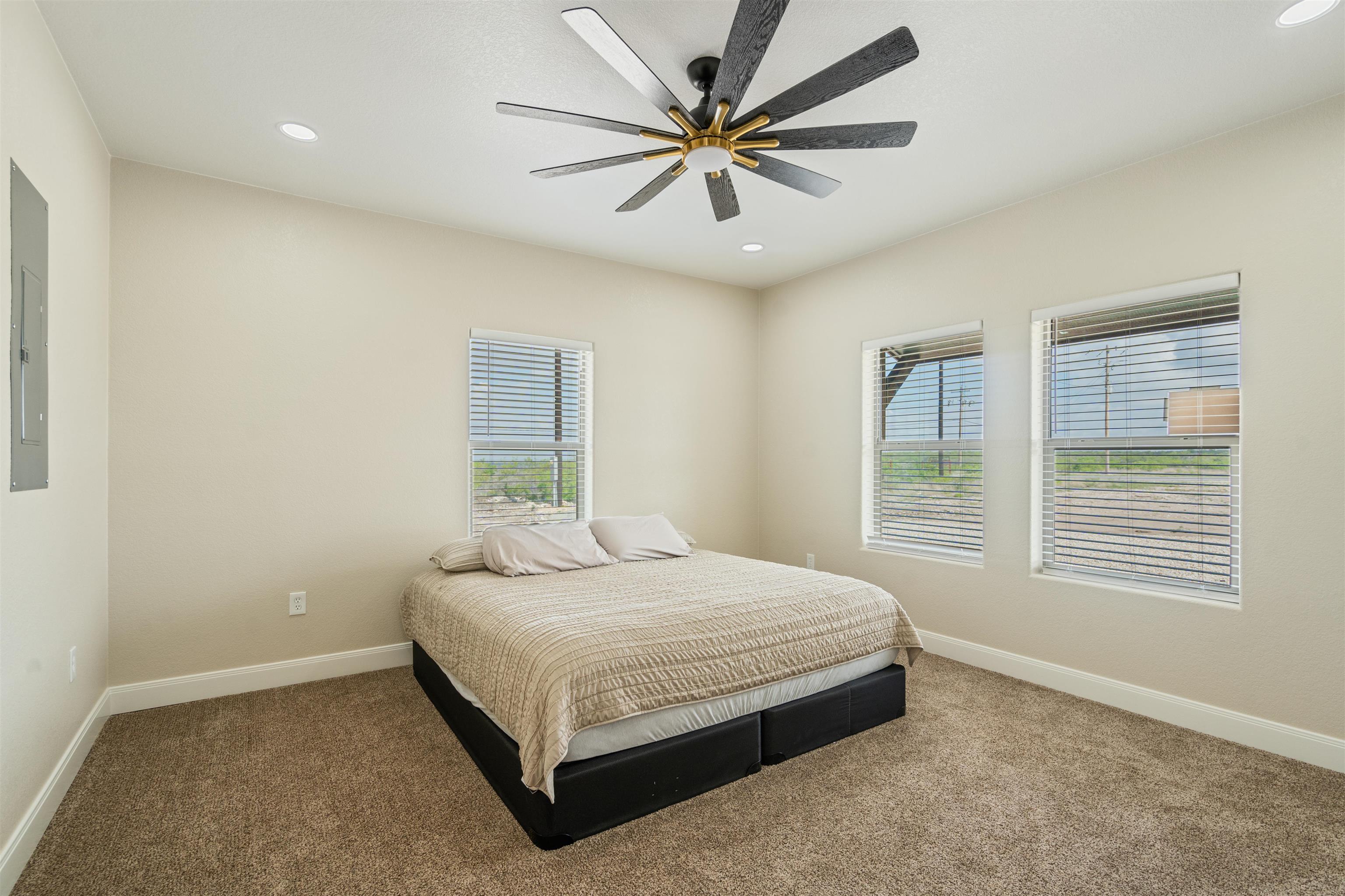 Image 40 of 50 For 1679 Kelley Ranch Road