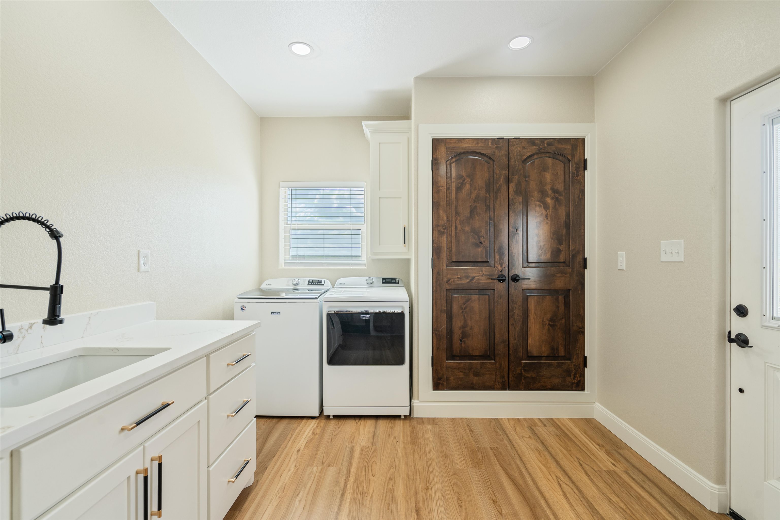 Image 43 of 50 For 1679 Kelley Ranch Road