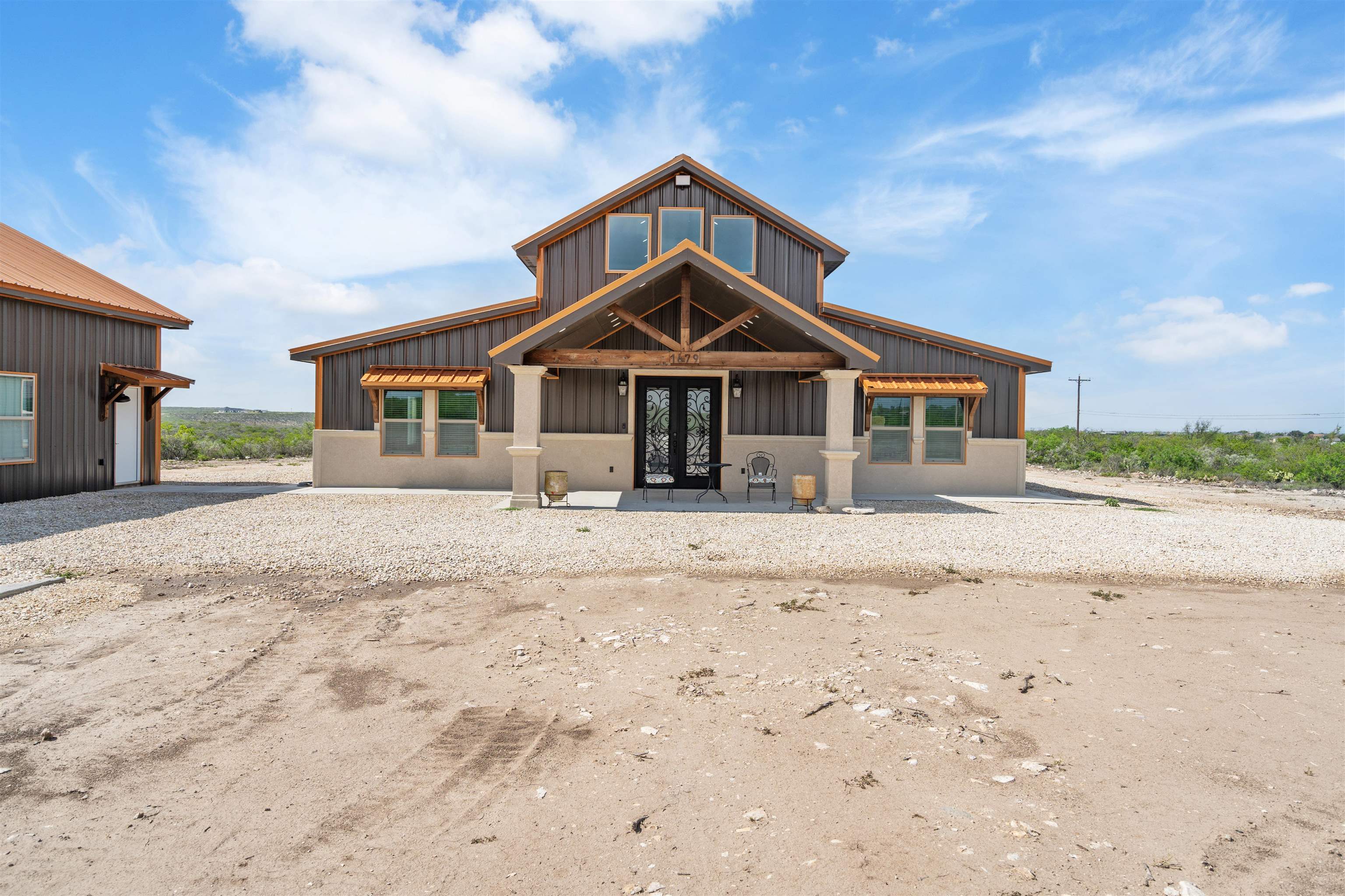 Image 5 of 50 For 1679 Kelley Ranch Road