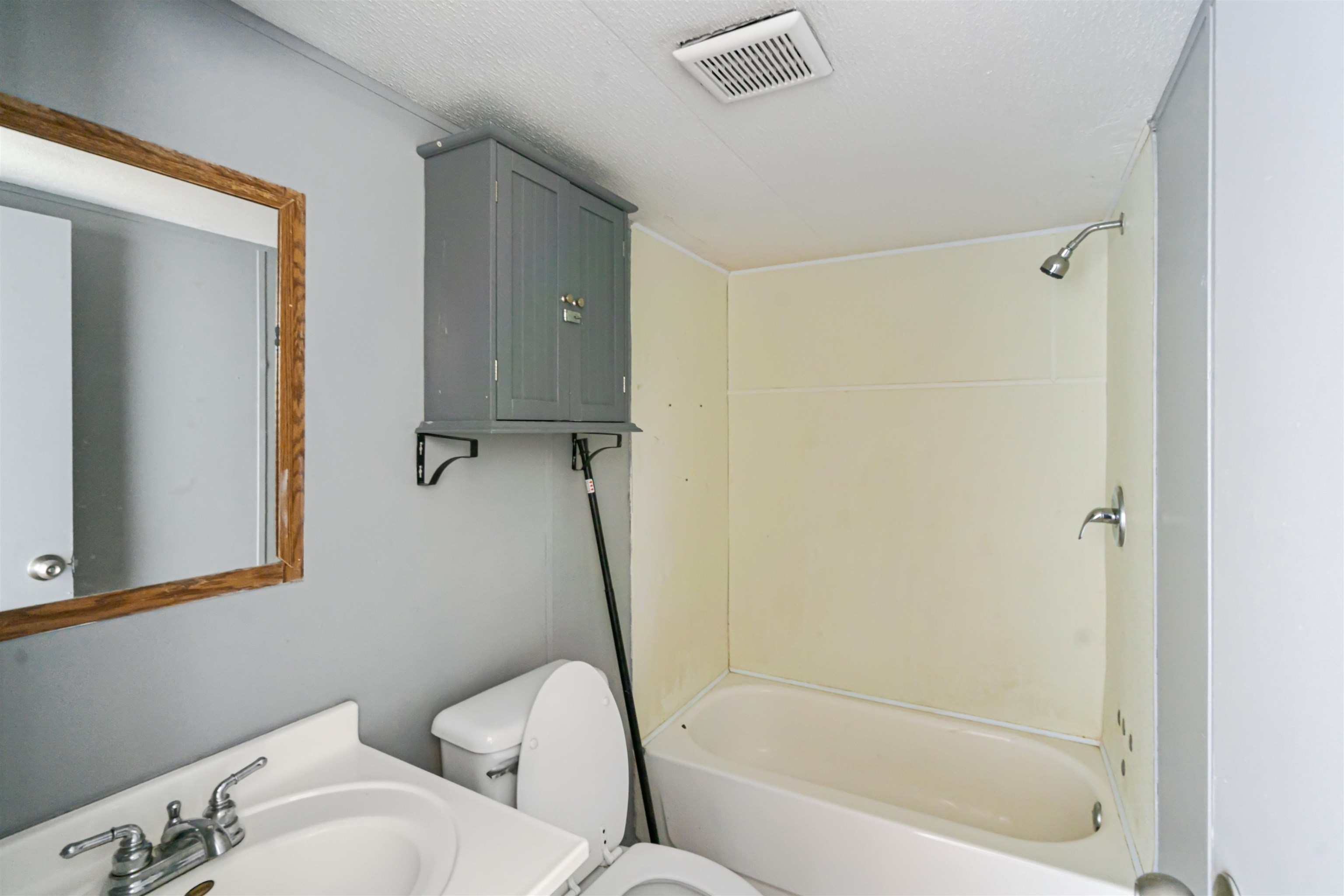 Image 11 of 14 For 917 De La Rosa E