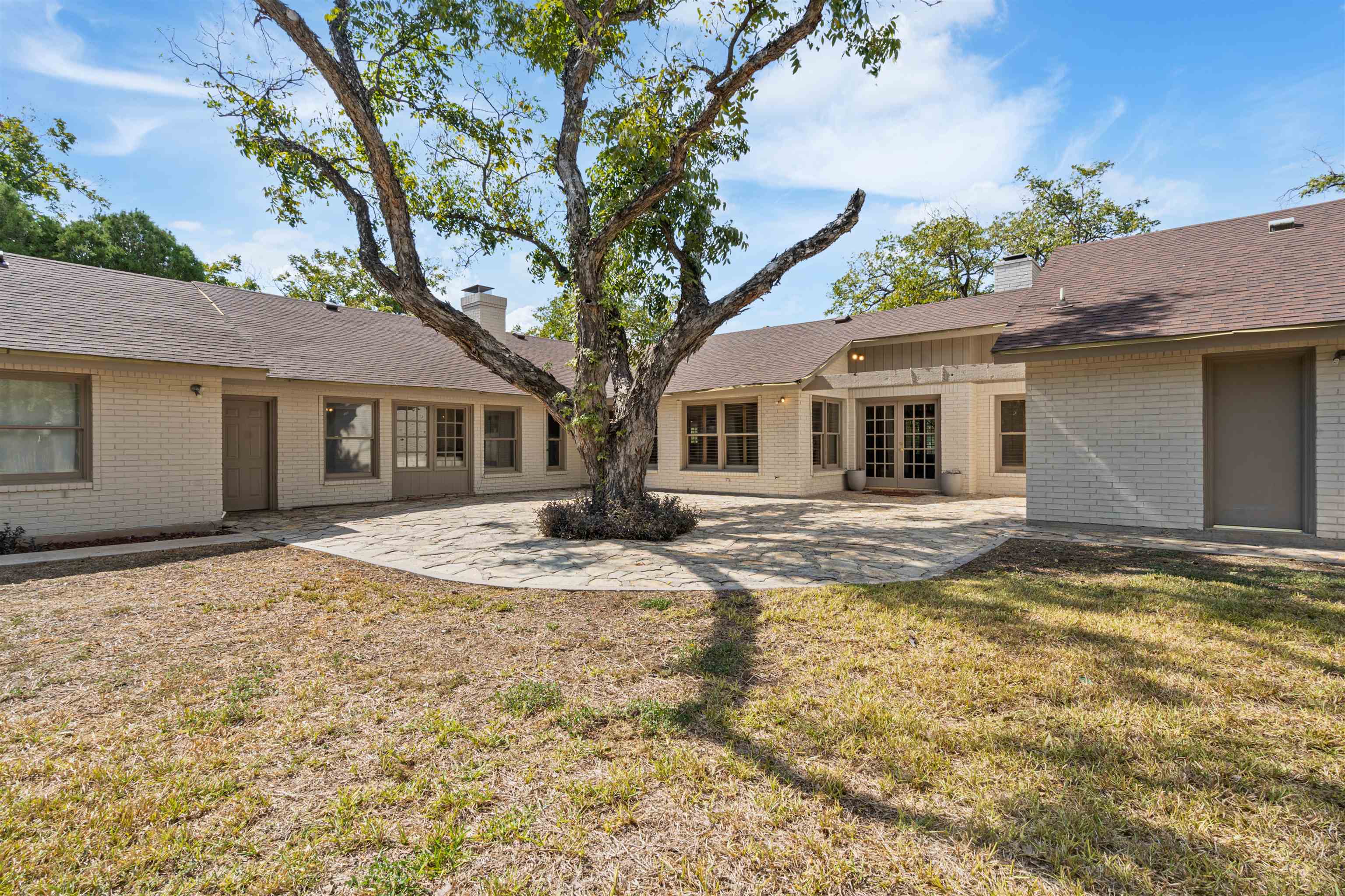 Image 43 of 50 For 106 Angela  