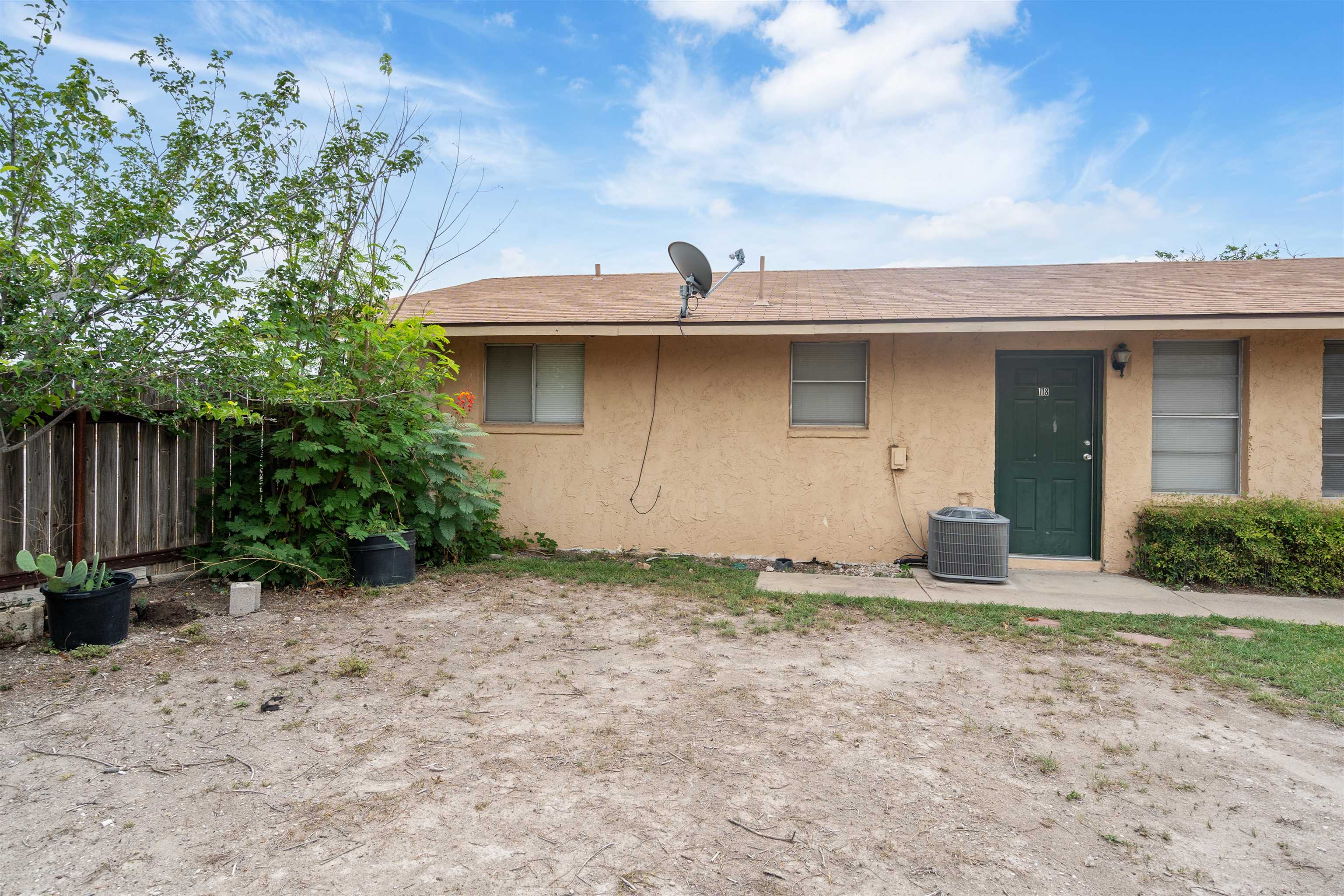 Details for 710 Cantu Apt 118 W, Del Rio, TX 78840