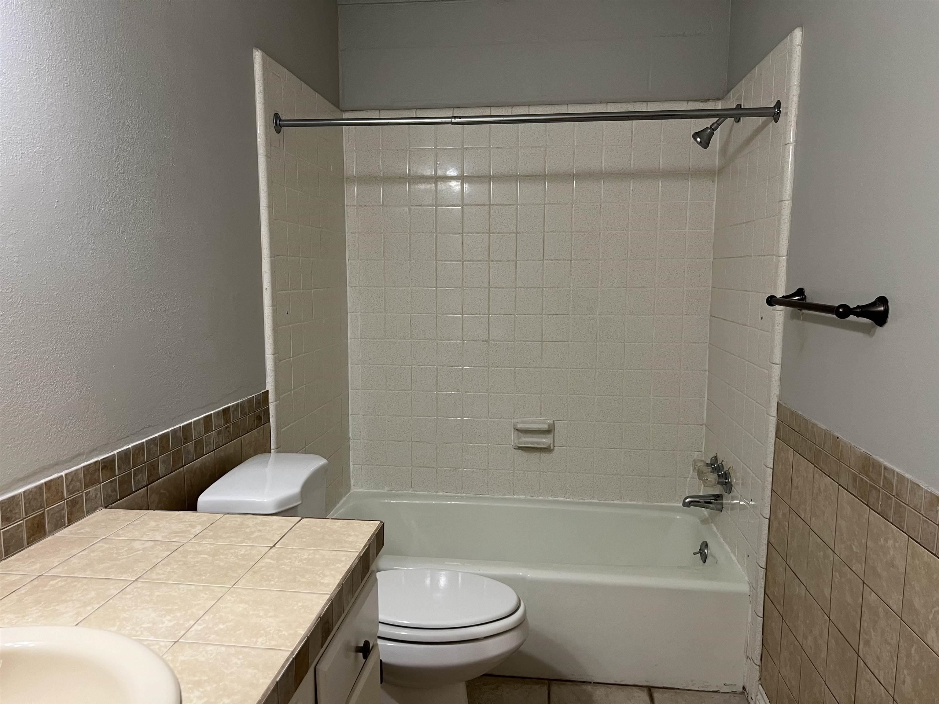 Image 13 of 13 For 710 Cantu Apt 118 W