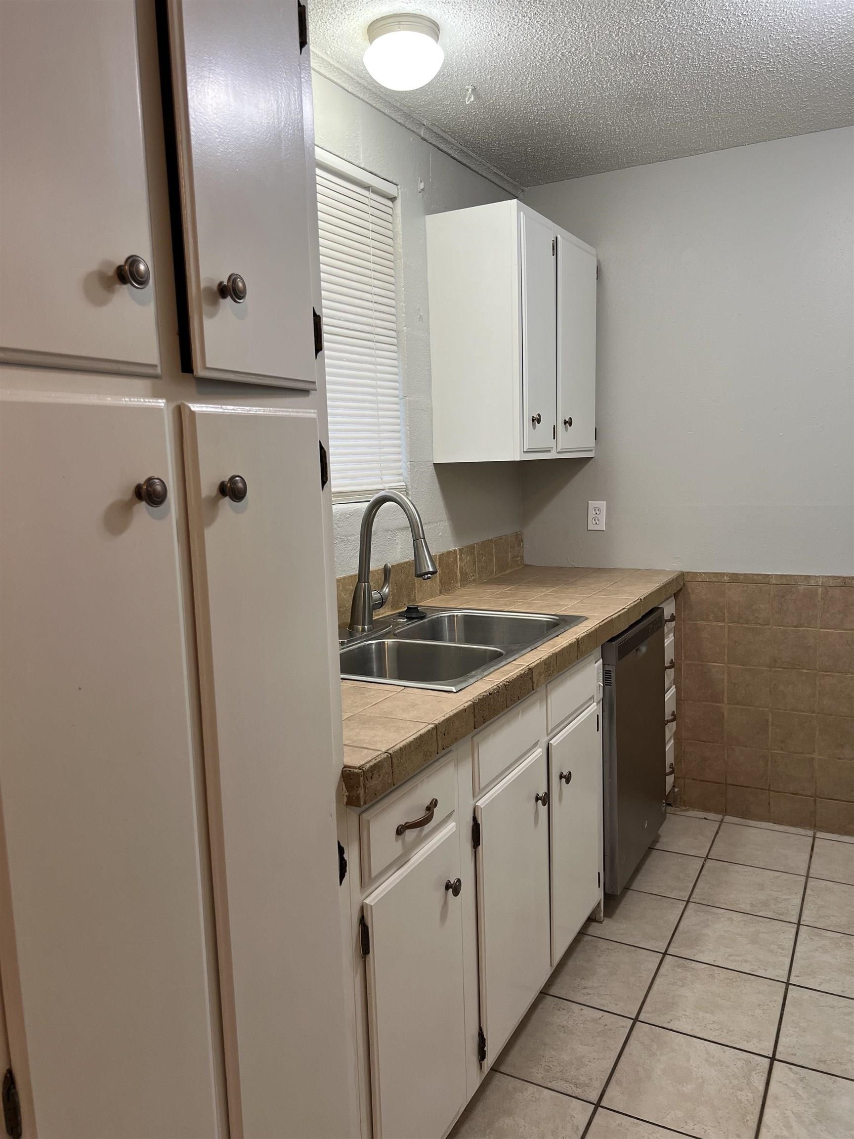 Image 5 of 13 For 710 Cantu Apt 118 W