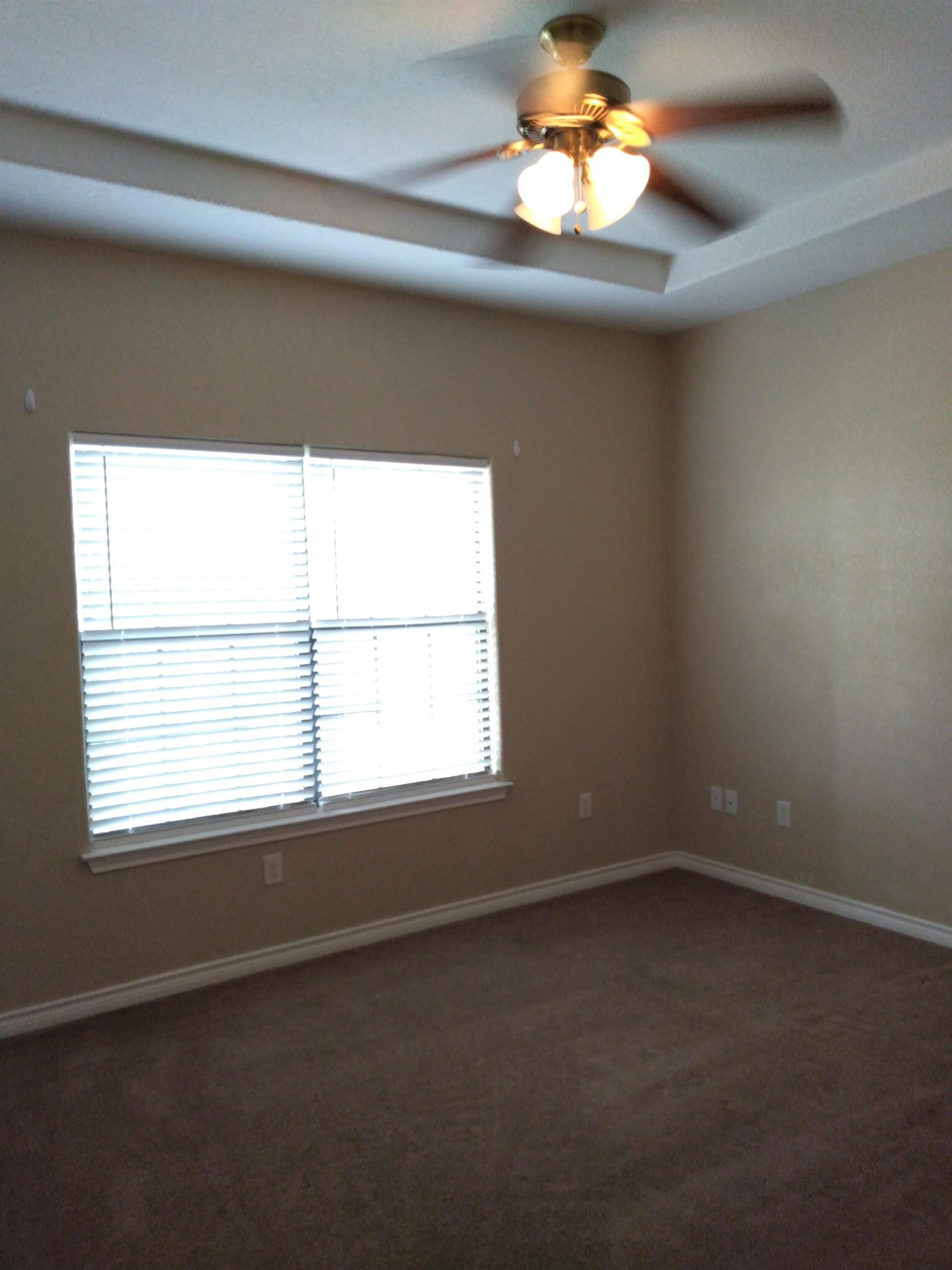 Image 14 of 17 For 603 8th - Unit D E