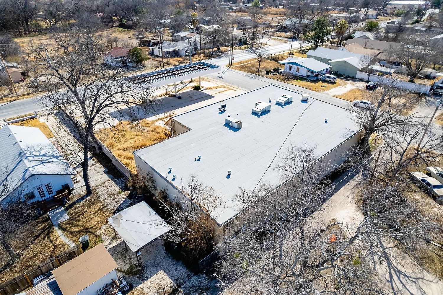 Image 28 of 50 For 811 Las Vacas