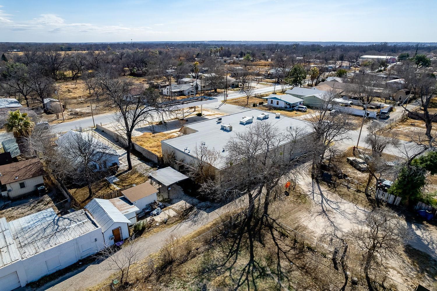 Image 45 of 50 For 811 Las Vacas